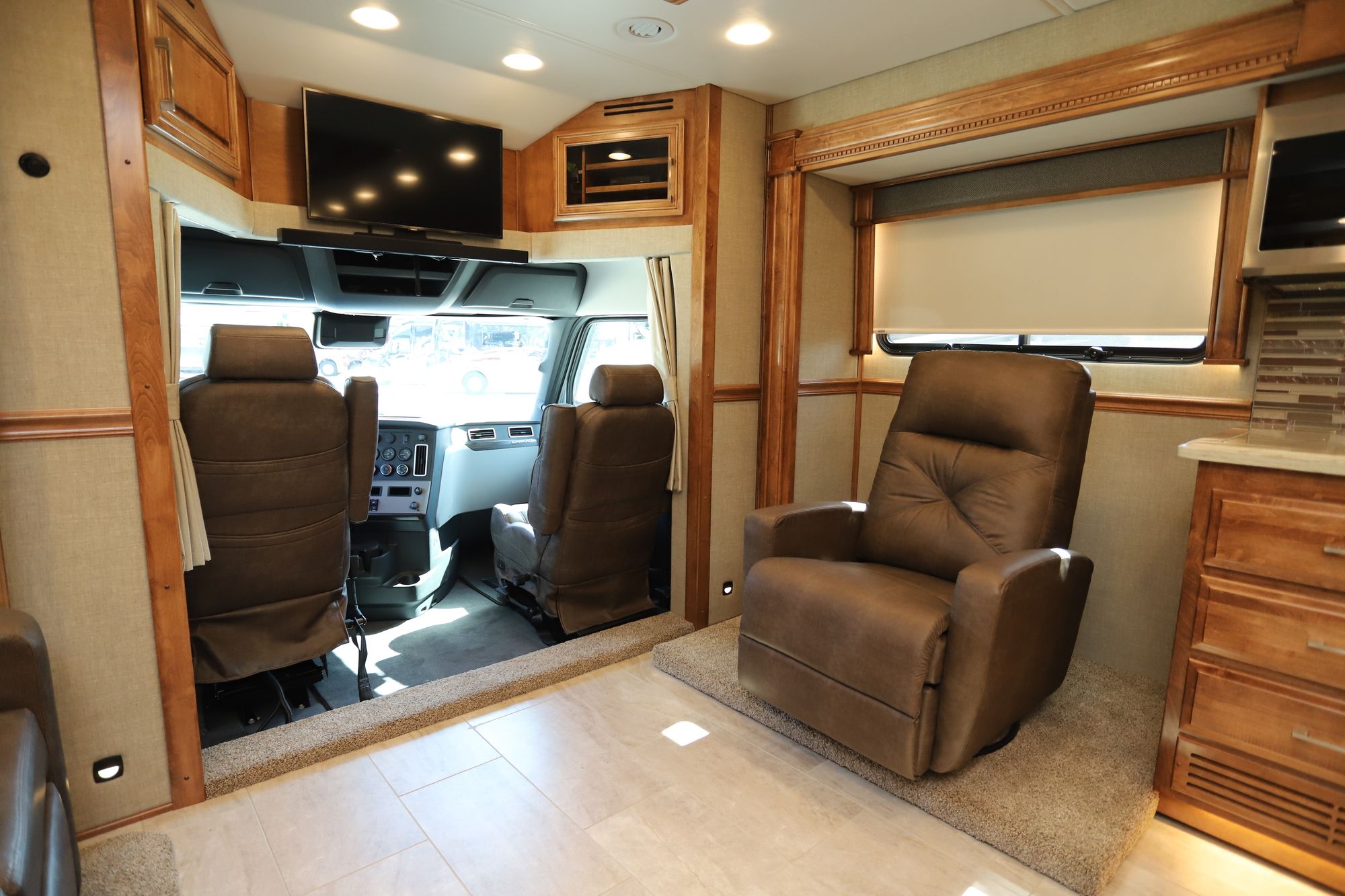 New 2022 Renegade Rv Xl 45DBM Super C  For Sale