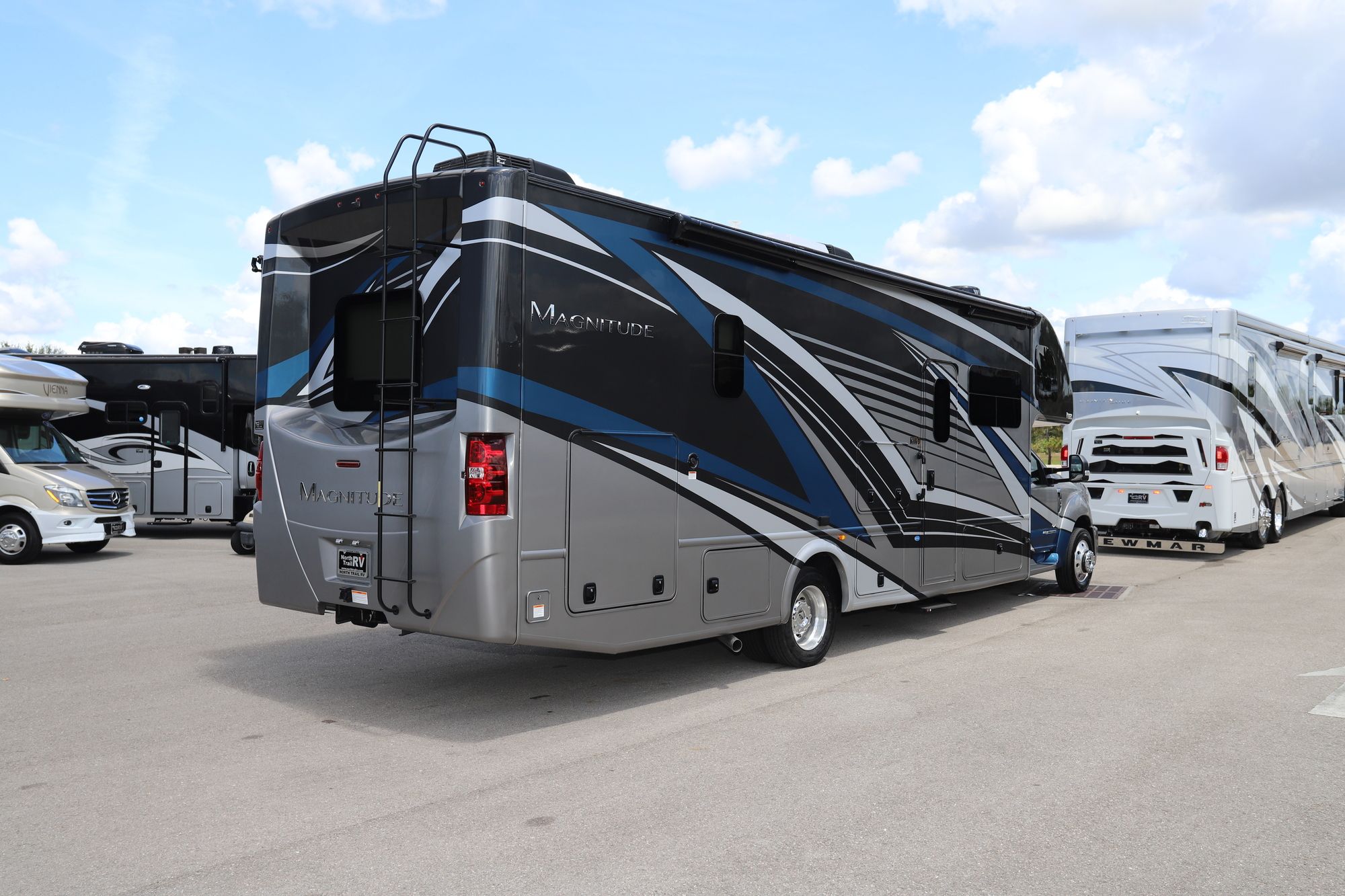 New 2022 Thor Magnitude RB34 Class C  For Sale