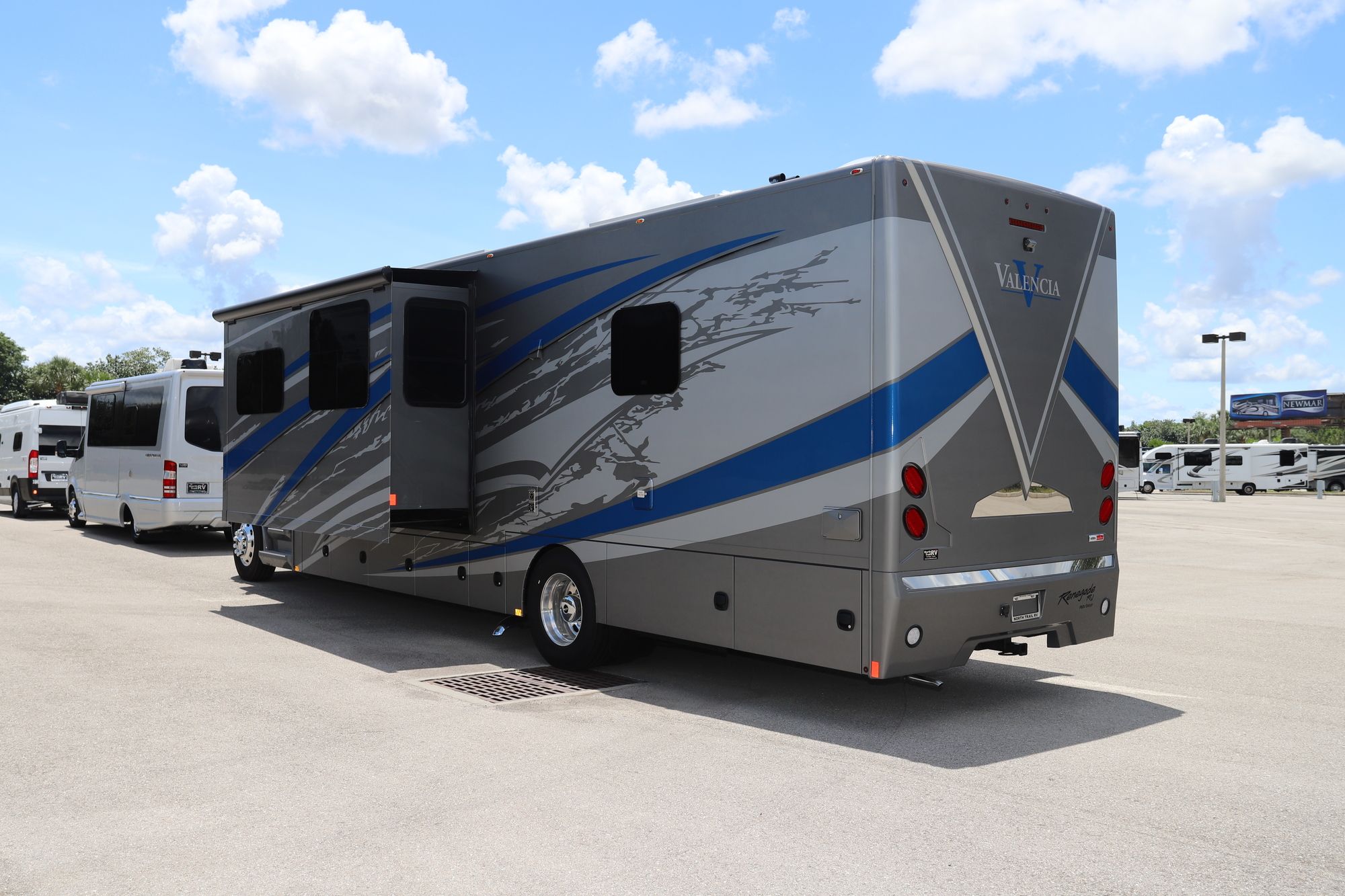 Used 2021 Renegade Rv Valencia 38RB Super C  For Sale