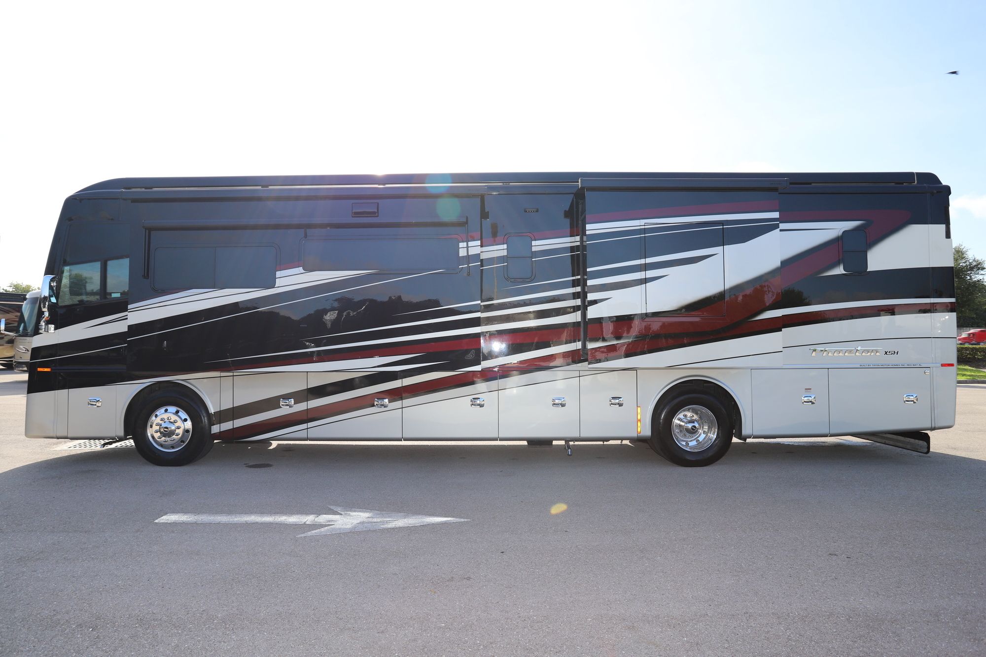 New 2021 Tiffin Motor Homes Phaeton 40IH Class A  For Sale