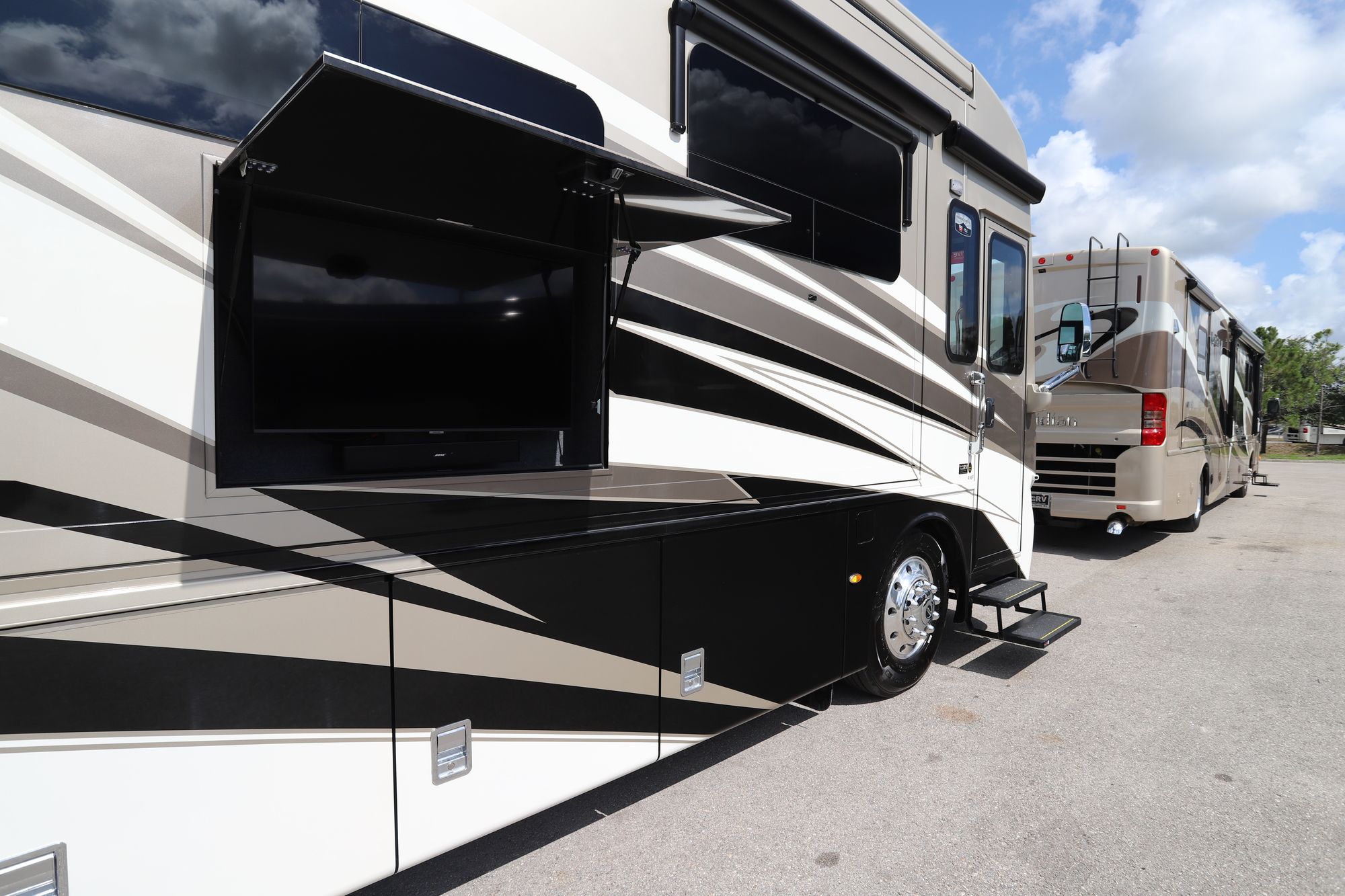 New 2021 Newmar Ventana 4369 Class A  For Sale