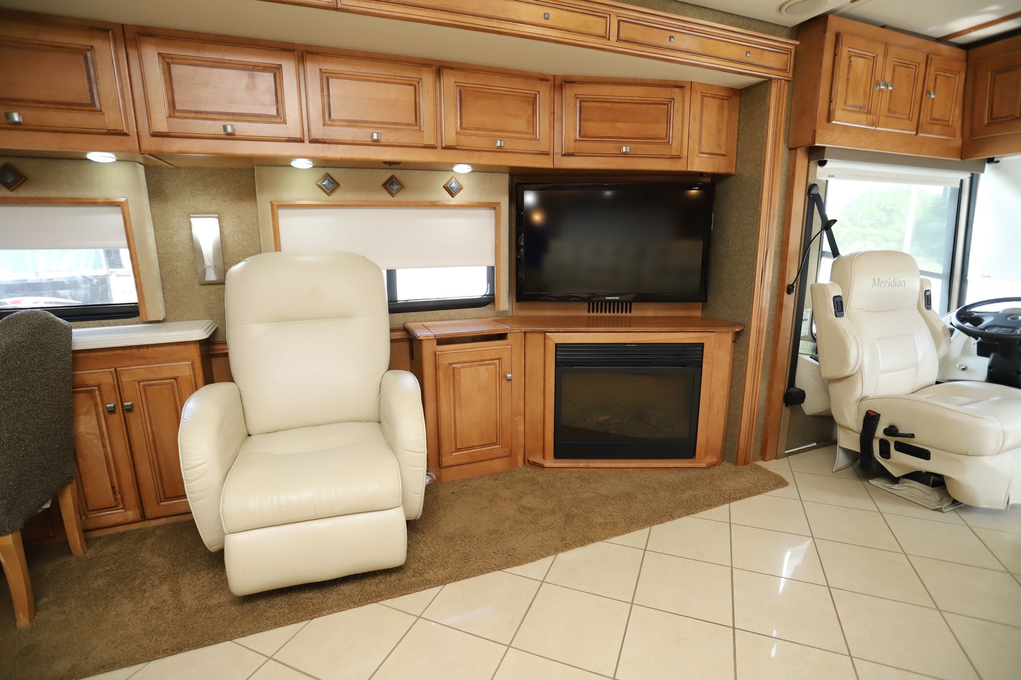 Used 2014 Itasca Meridian 40U Class A  For Sale