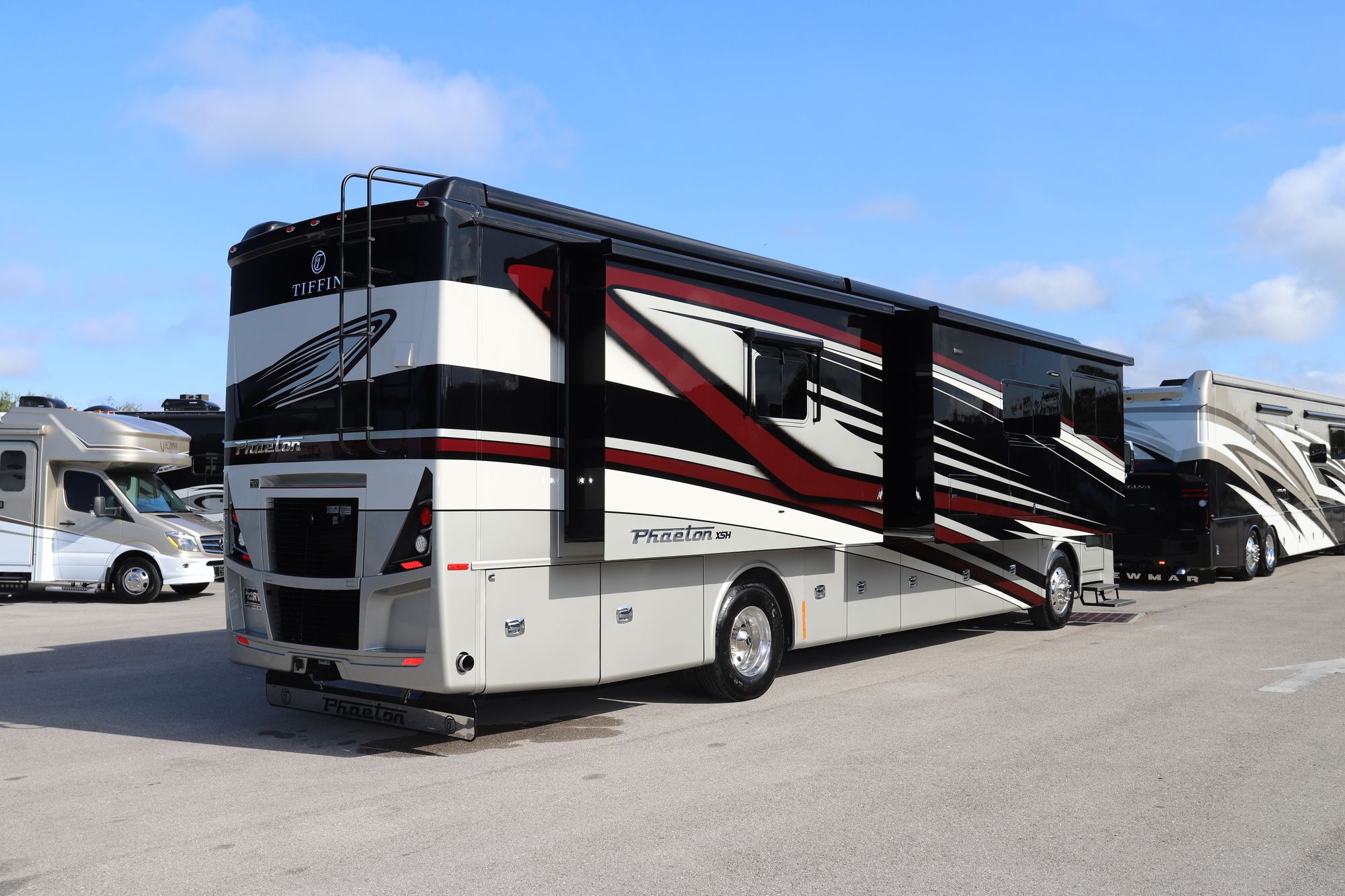 New 2021 Tiffin Motor Homes Phaeton 40IH Class A  For Sale