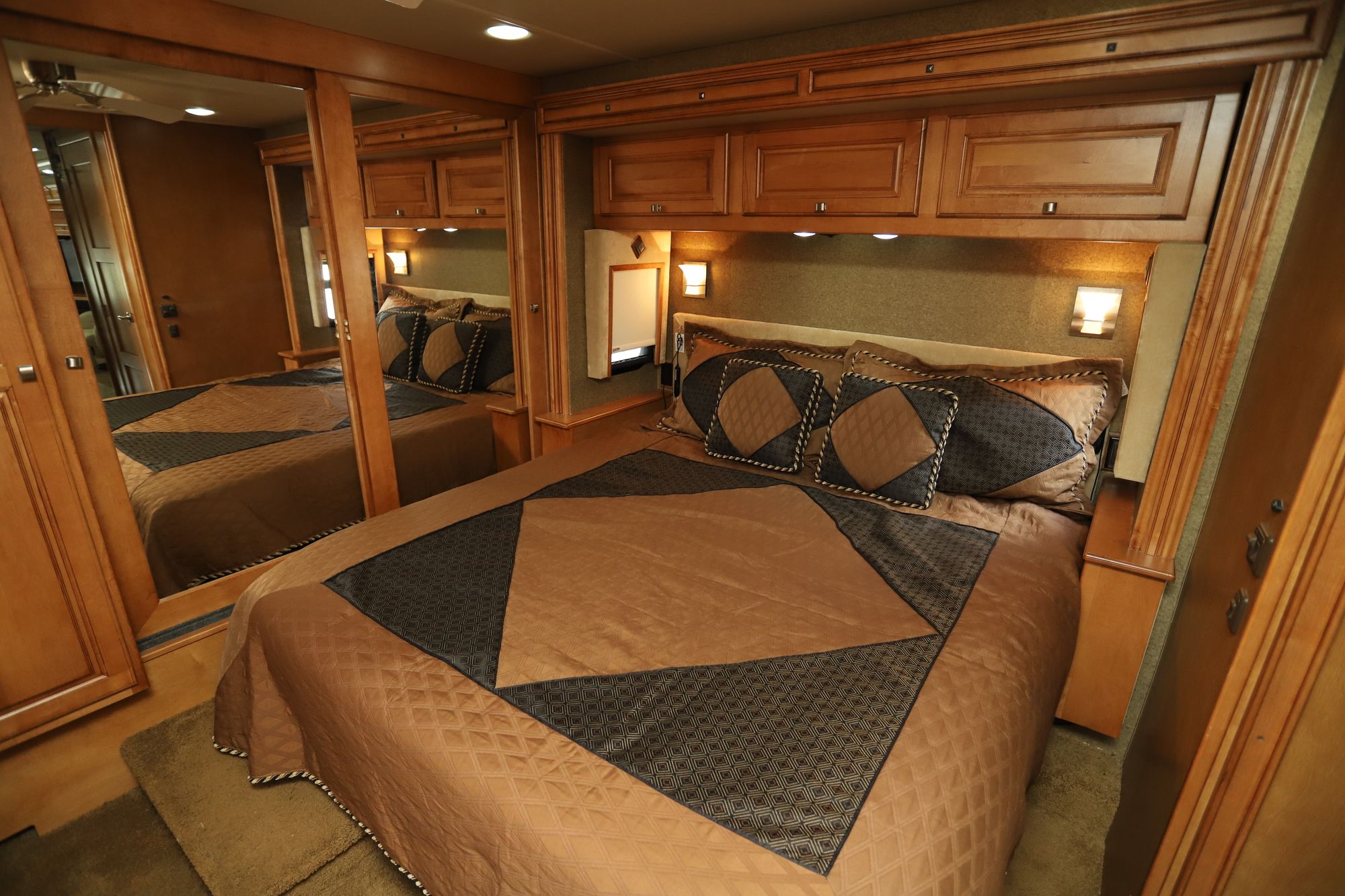 Used 2014 Itasca Meridian 40U Class A  For Sale