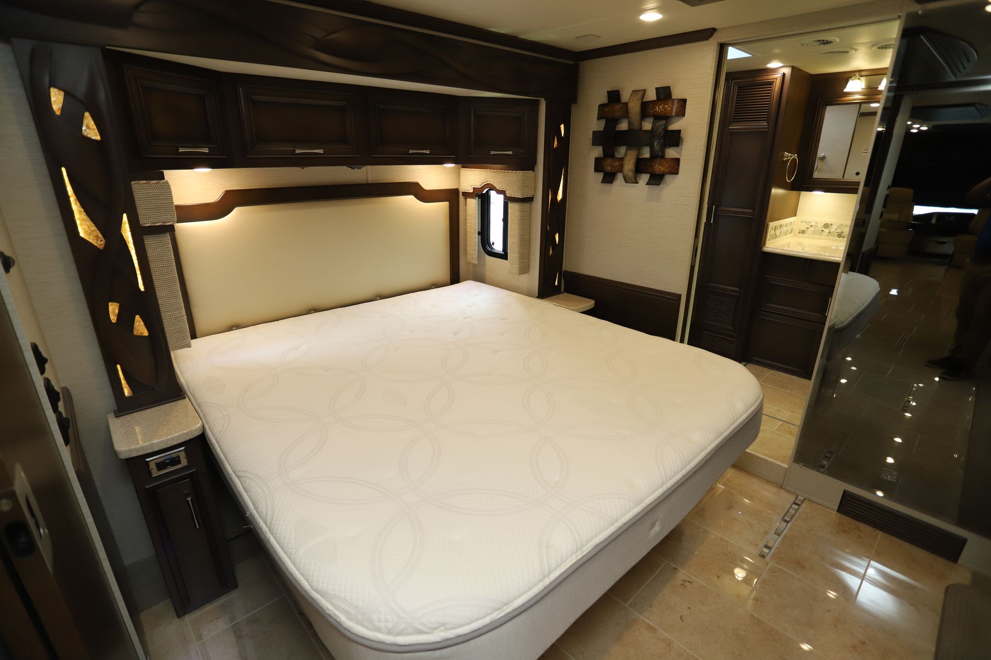 Used 2018 Newmar Ventana 4002 Class A  For Sale