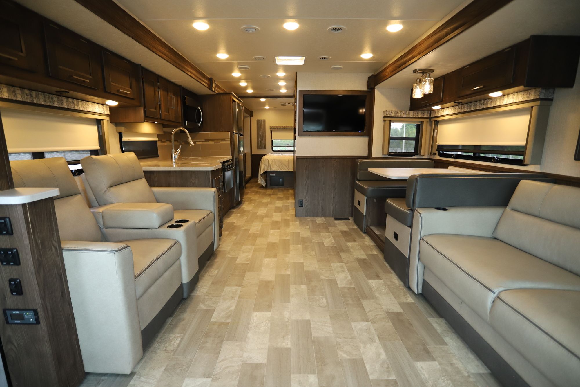 Used 2019 Coachmen Mirada 35OS Class A  For Sale