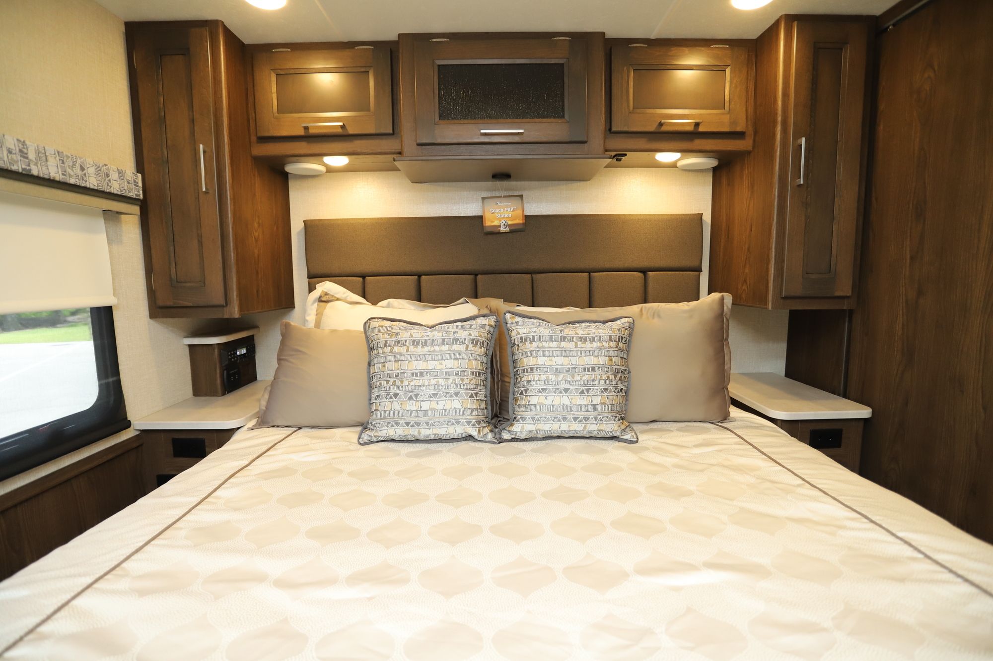 Used 2019 Coachmen Mirada 35OS Class A  For Sale