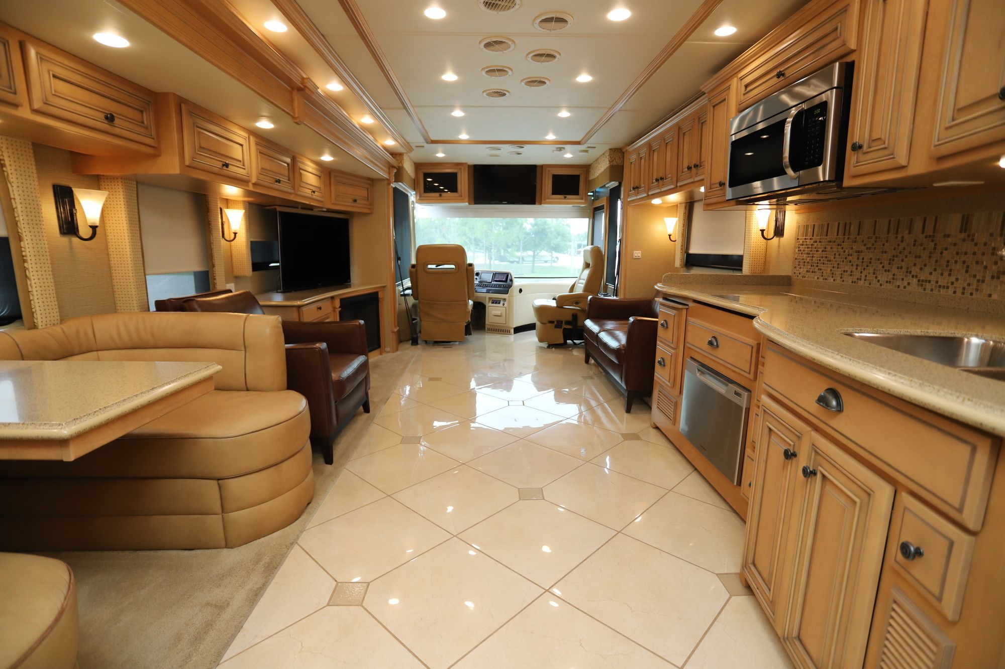 Used 2013 Newmar Dutch Star 4318 Class A  For Sale