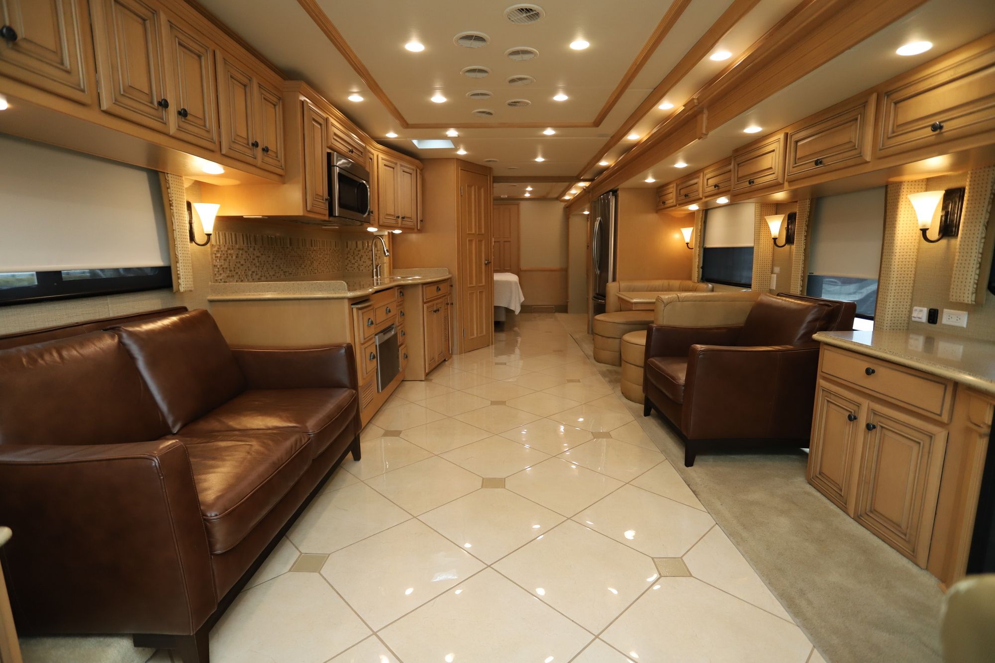 Used 2013 Newmar Dutch Star 4318 Class A  For Sale