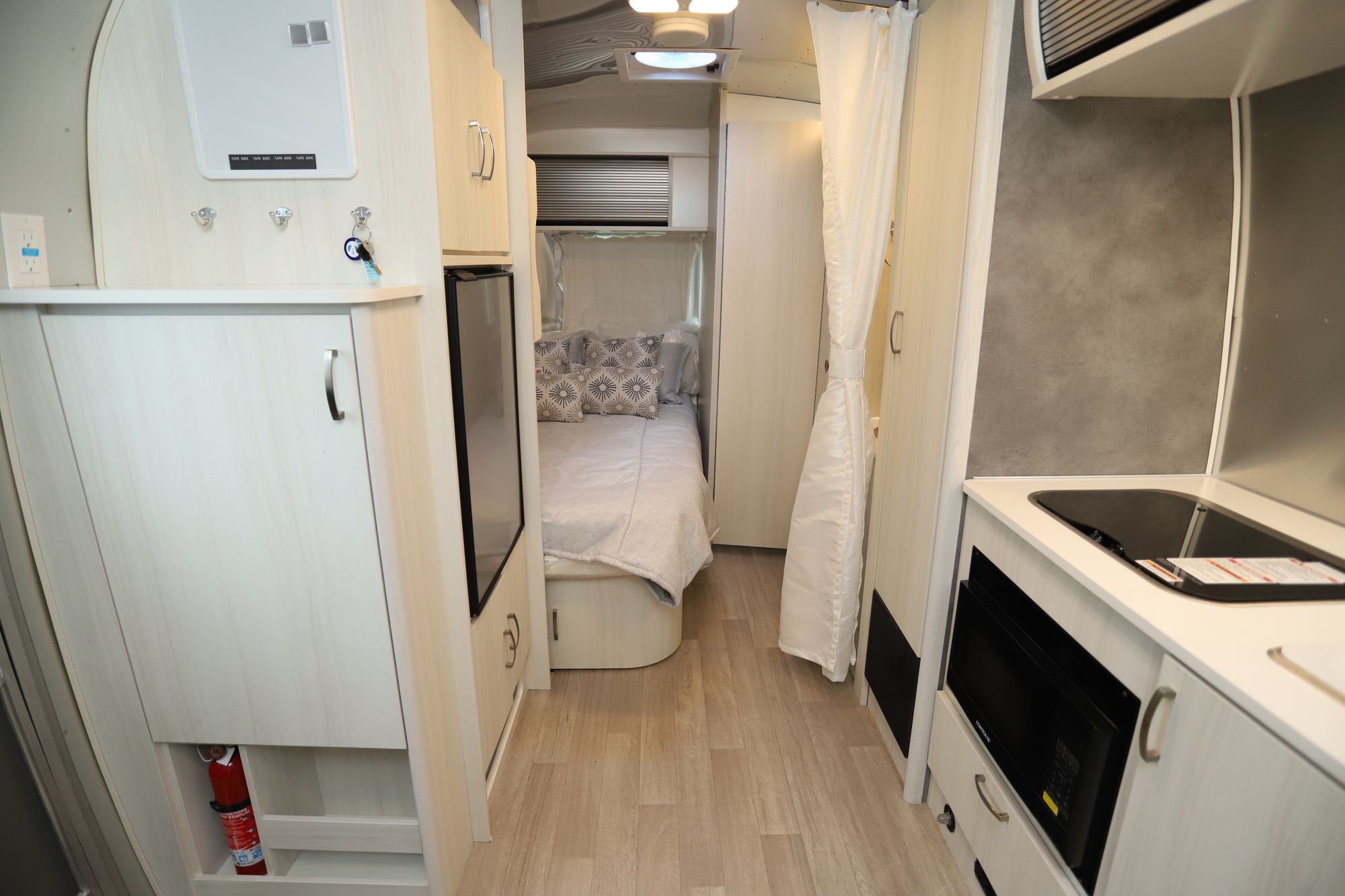 New 2021 Airstream Bambi 19CB Travel Trailer  For Sale