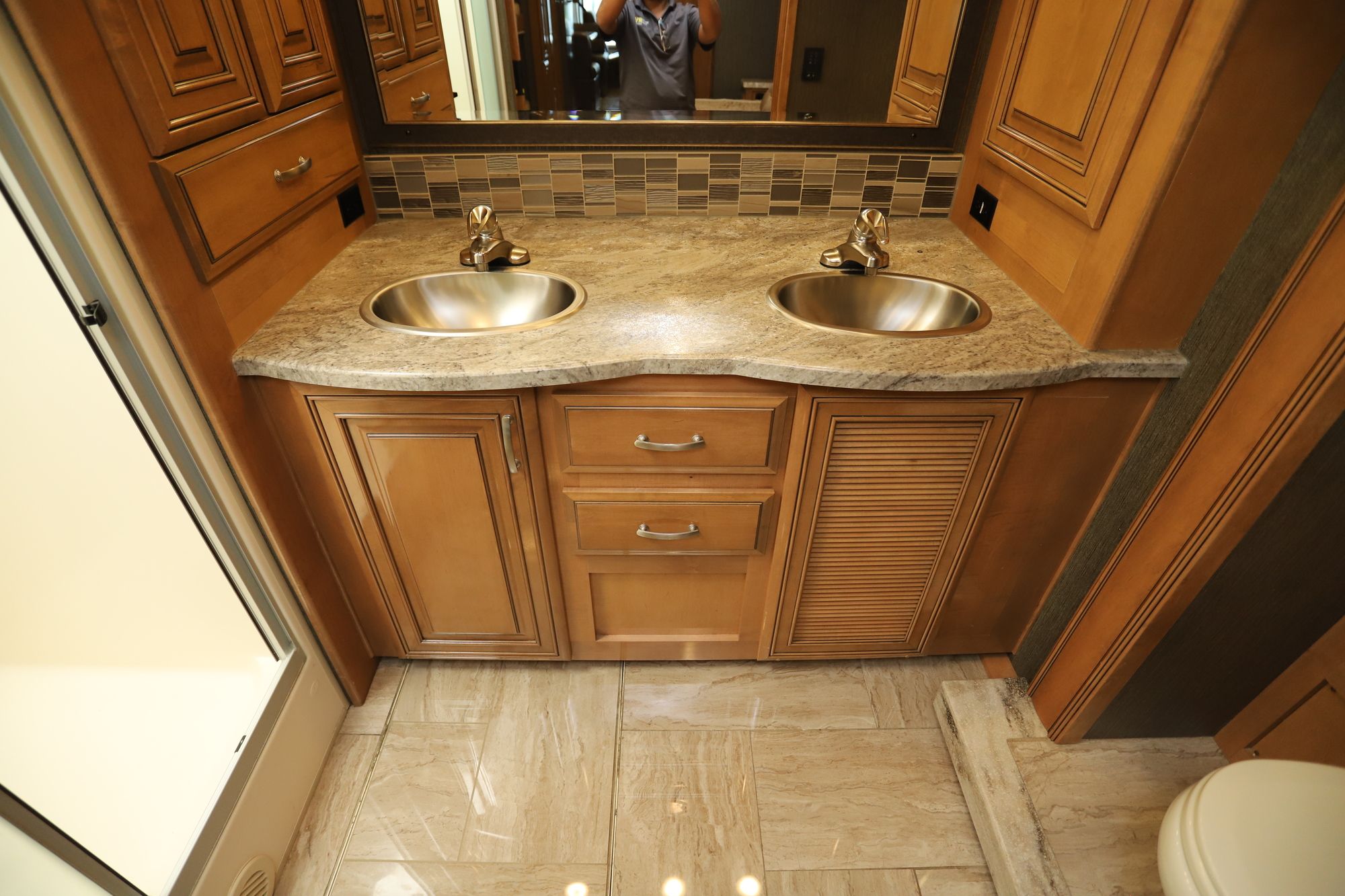 Used 2019 Thor Aria 4000 Class A  For Sale