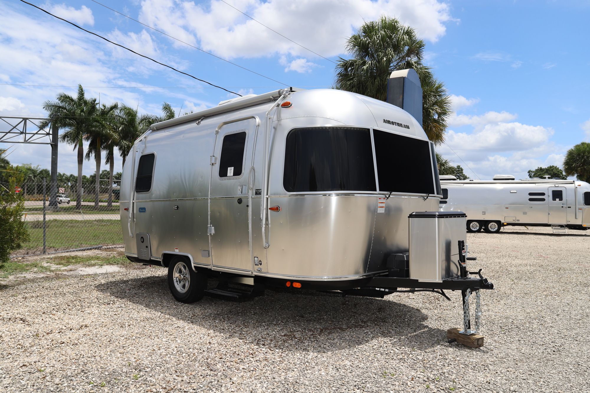 New 2021 Airstream Bambi 19CB Travel Trailer  For Sale