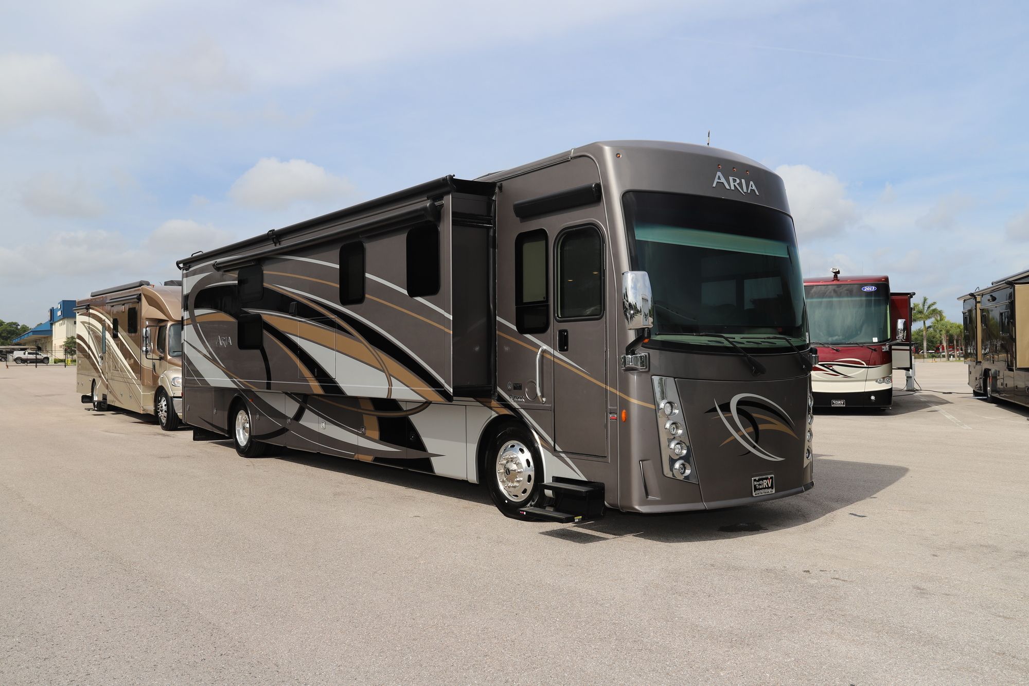 Used 2019 Thor Aria 4000 Class A  For Sale