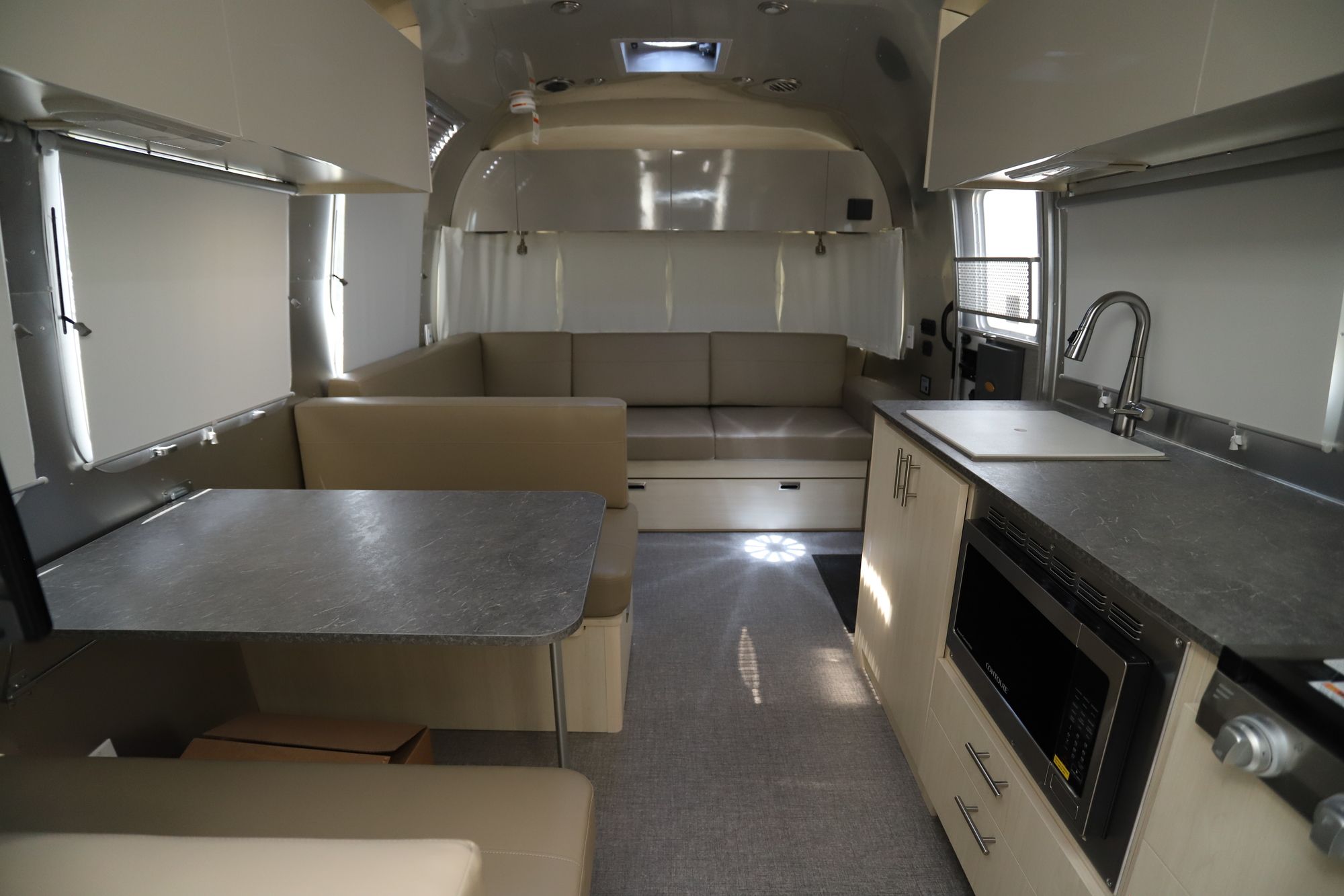 New 2021 Airstream Flying Cloud 30RB Travel Trailer  For Sale