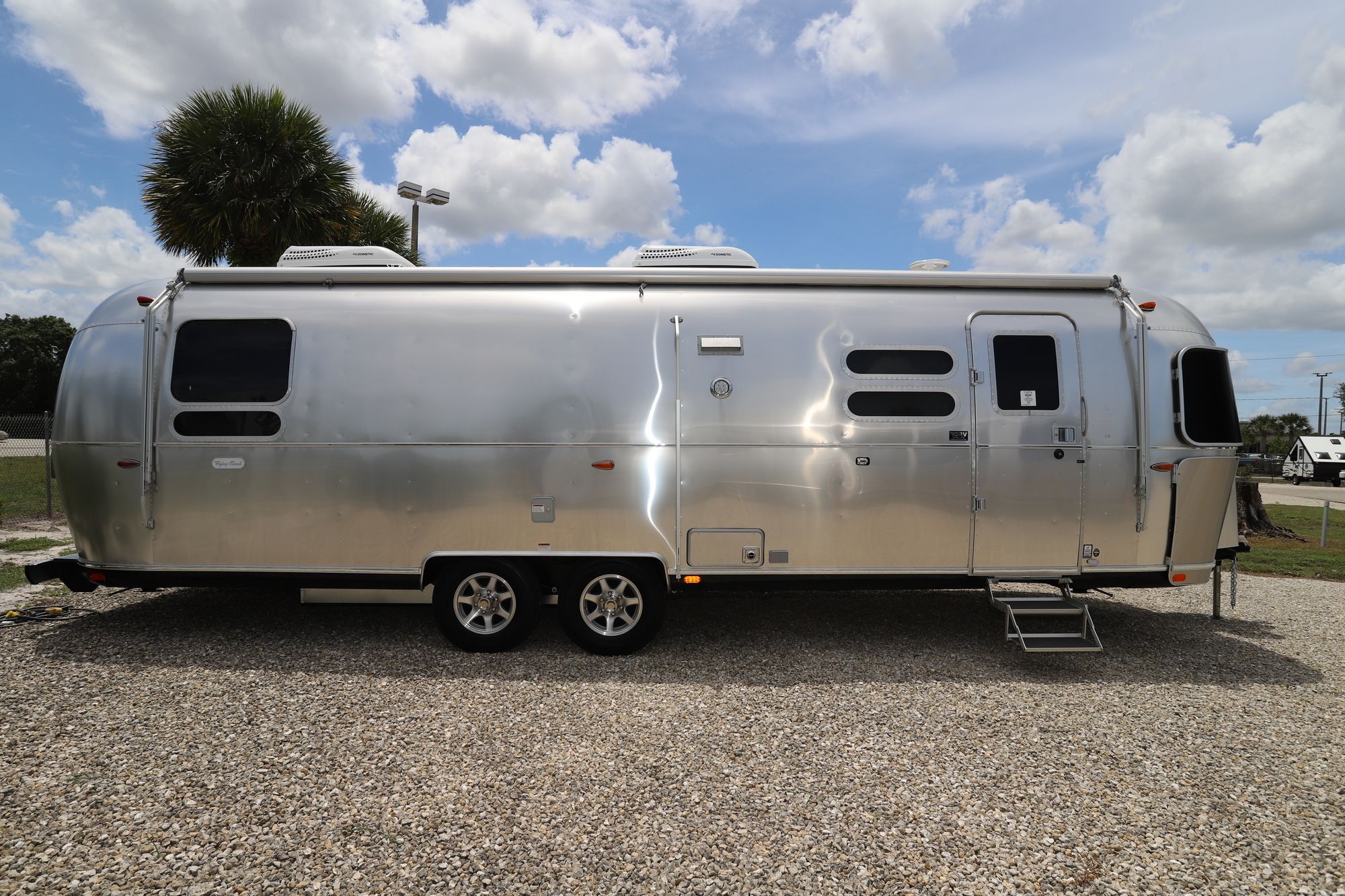 New 2021 Airstream Flying Cloud 30RB Travel Trailer  For Sale