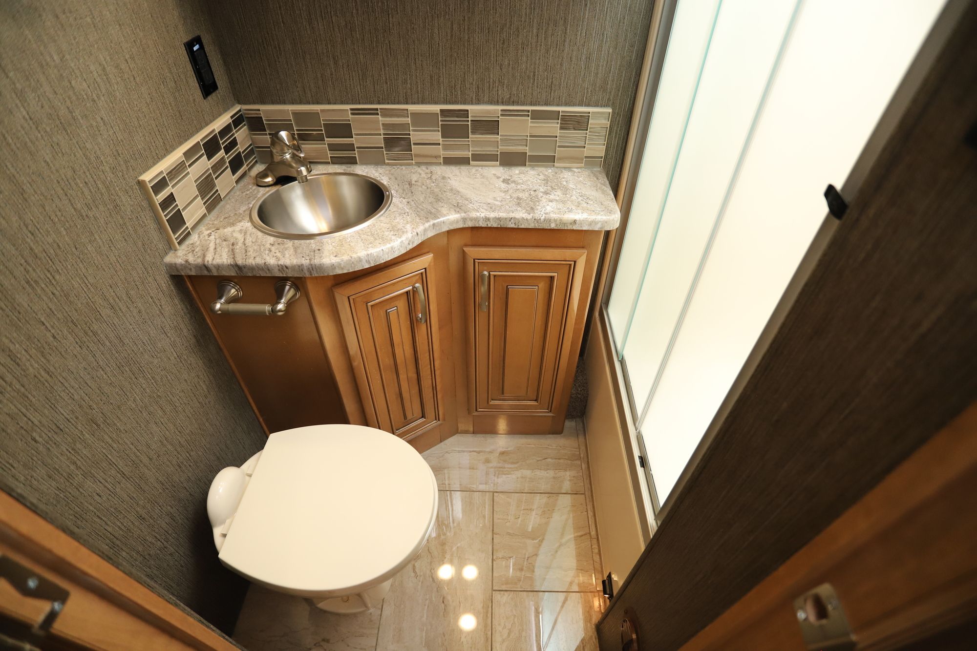 Used 2019 Thor Aria 4000 Class A  For Sale