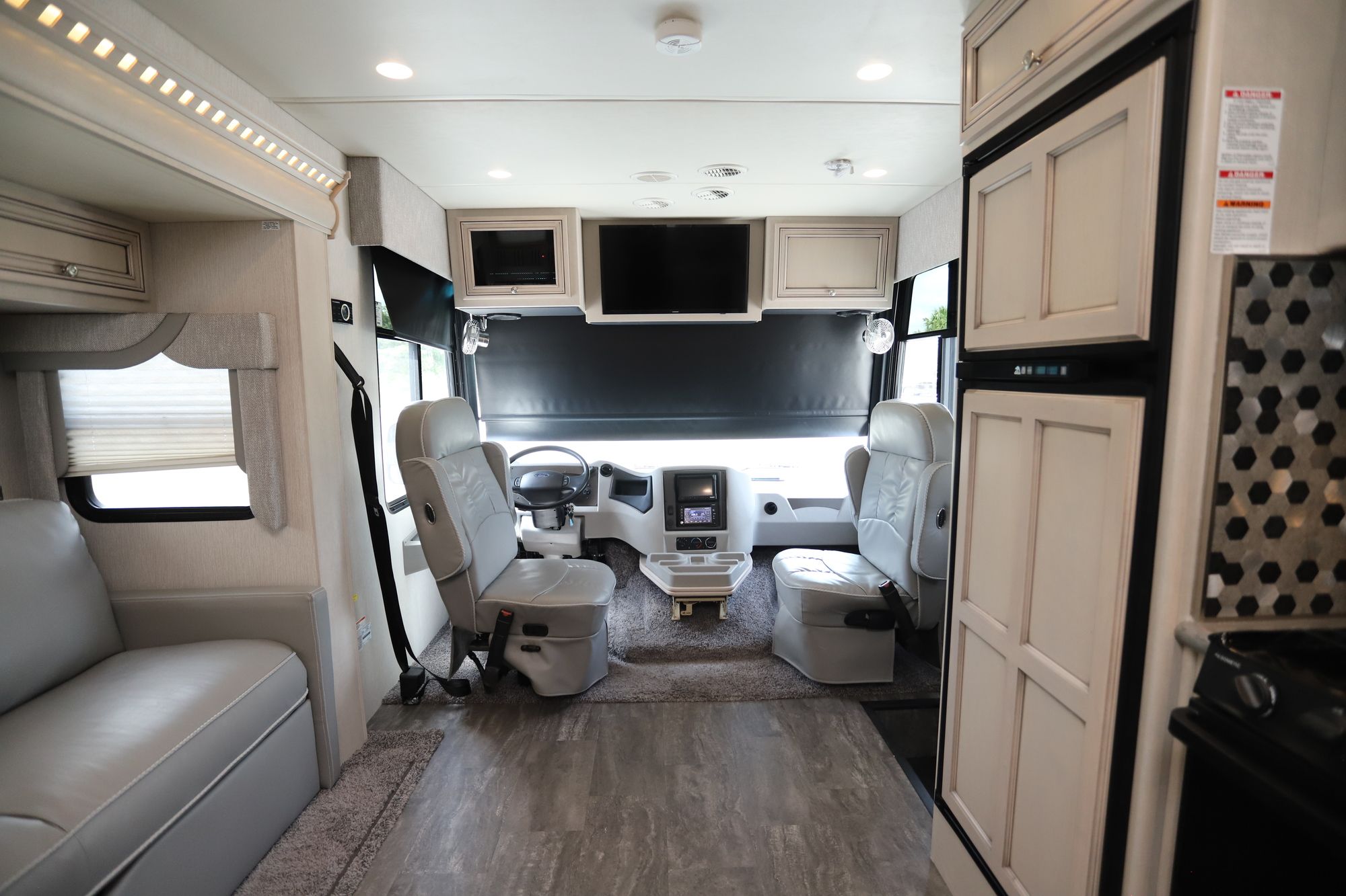 Used 2020 Newmar Bay Star Sport 2702 Class A  For Sale