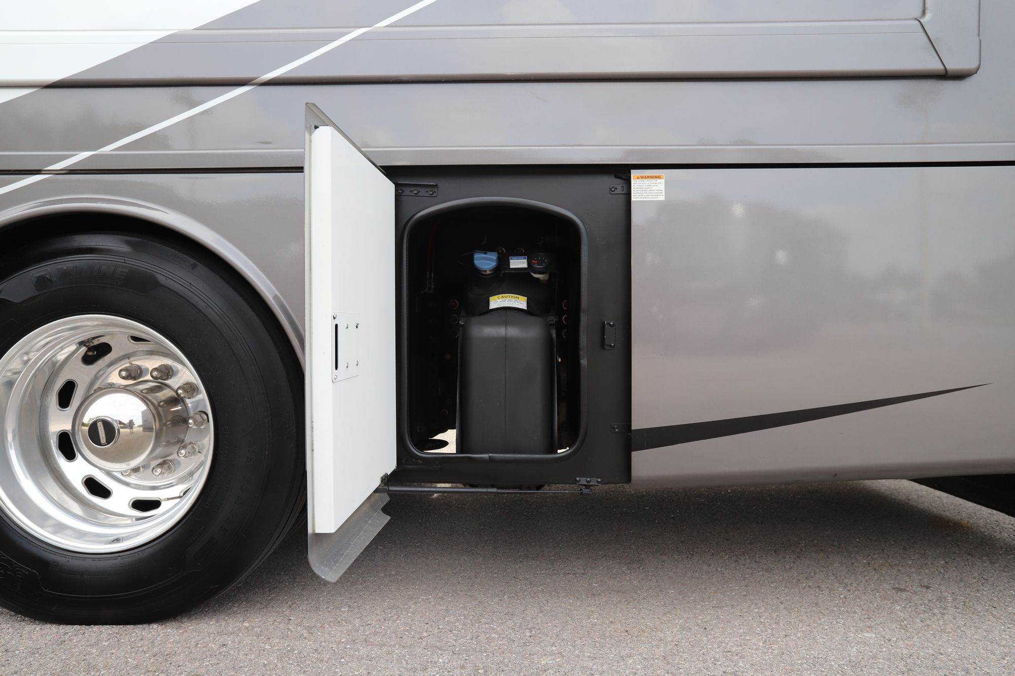 Used 2019 Thor Aria 4000 Class A  For Sale