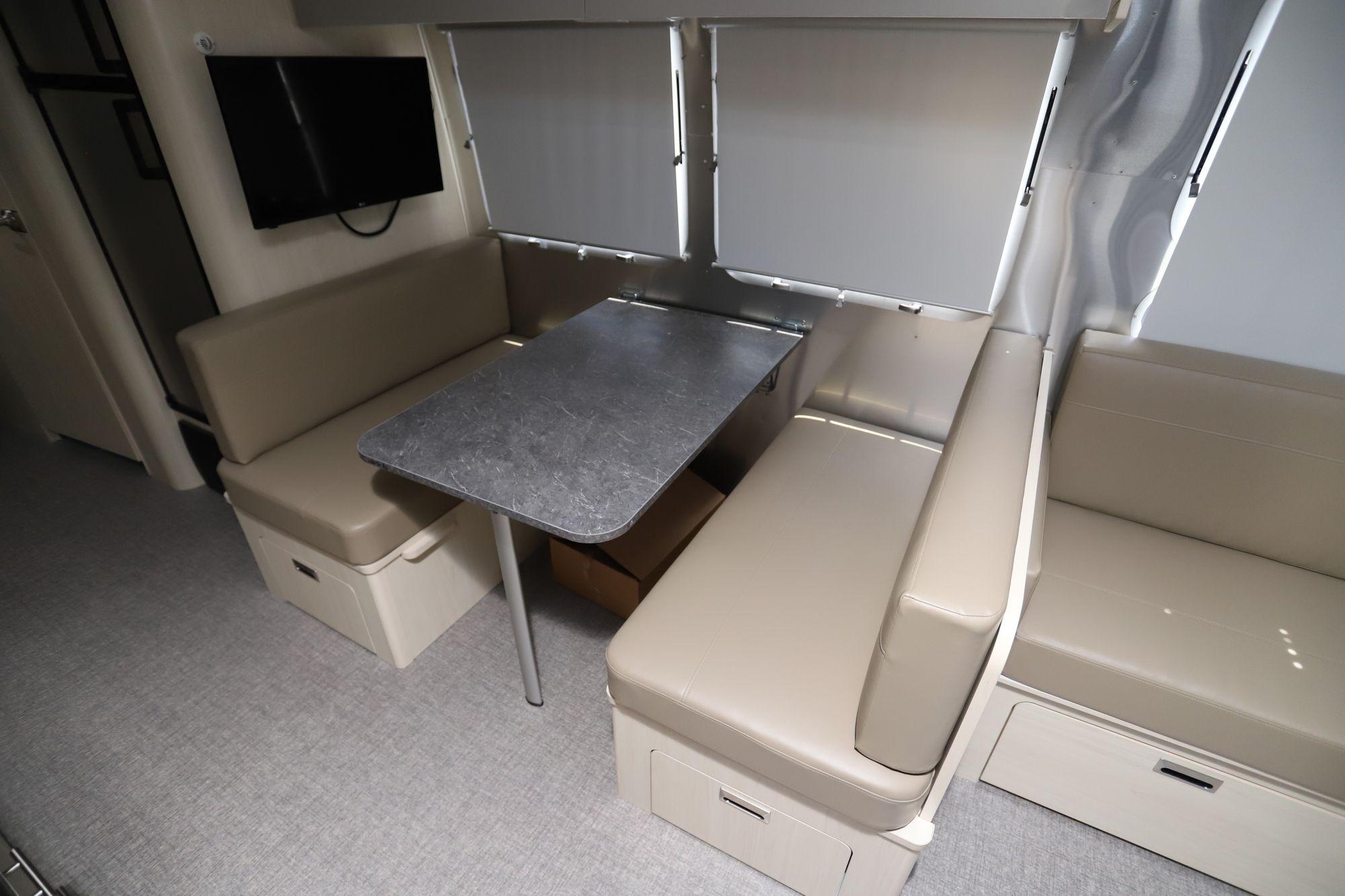 New 2021 Airstream Flying Cloud 30RB Travel Trailer  For Sale