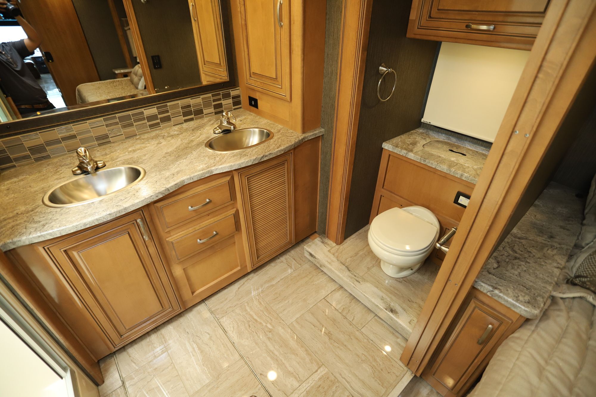 Used 2019 Thor Aria 4000 Class A  For Sale