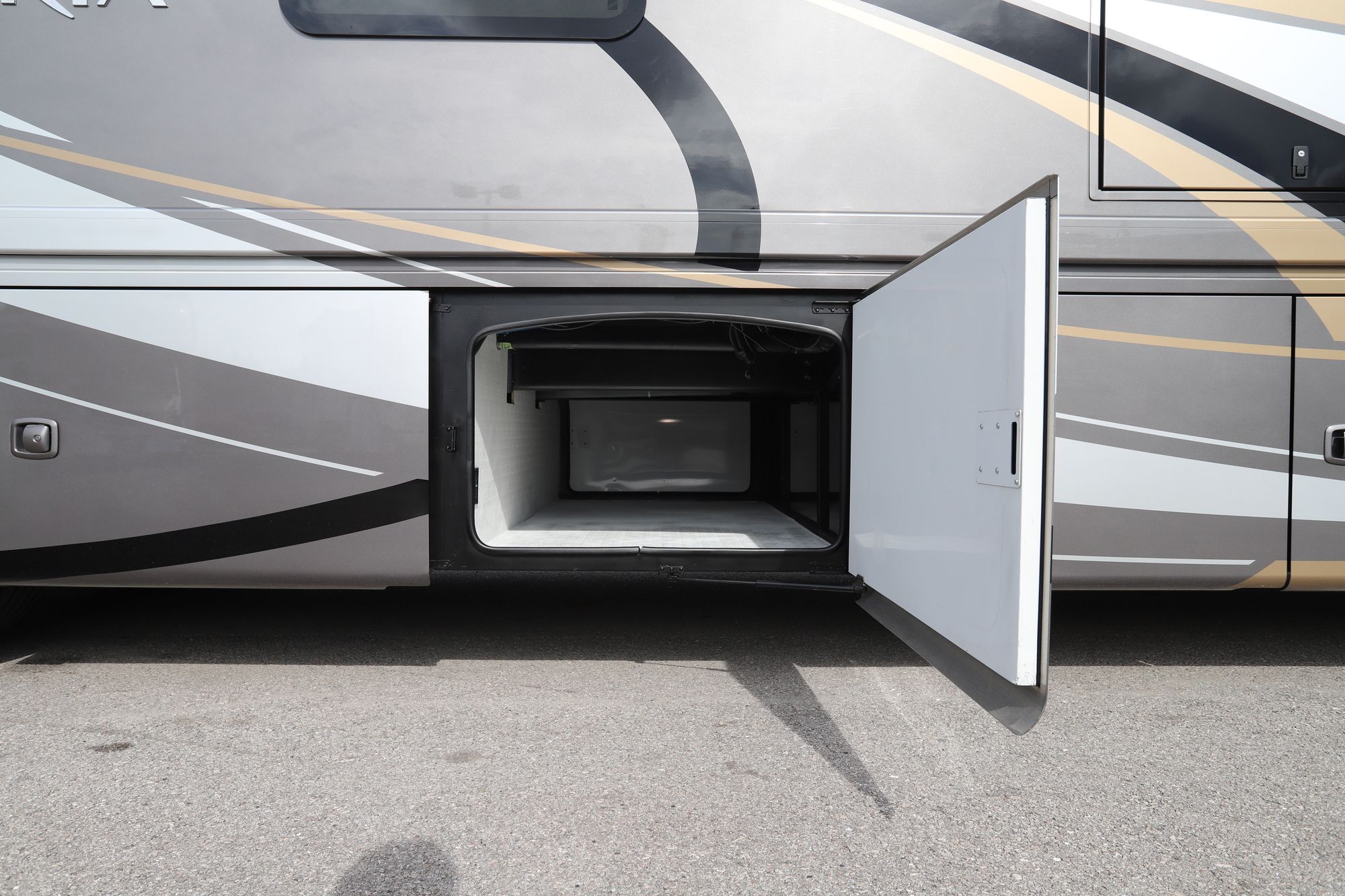 Used 2019 Thor Aria 4000 Class A  For Sale