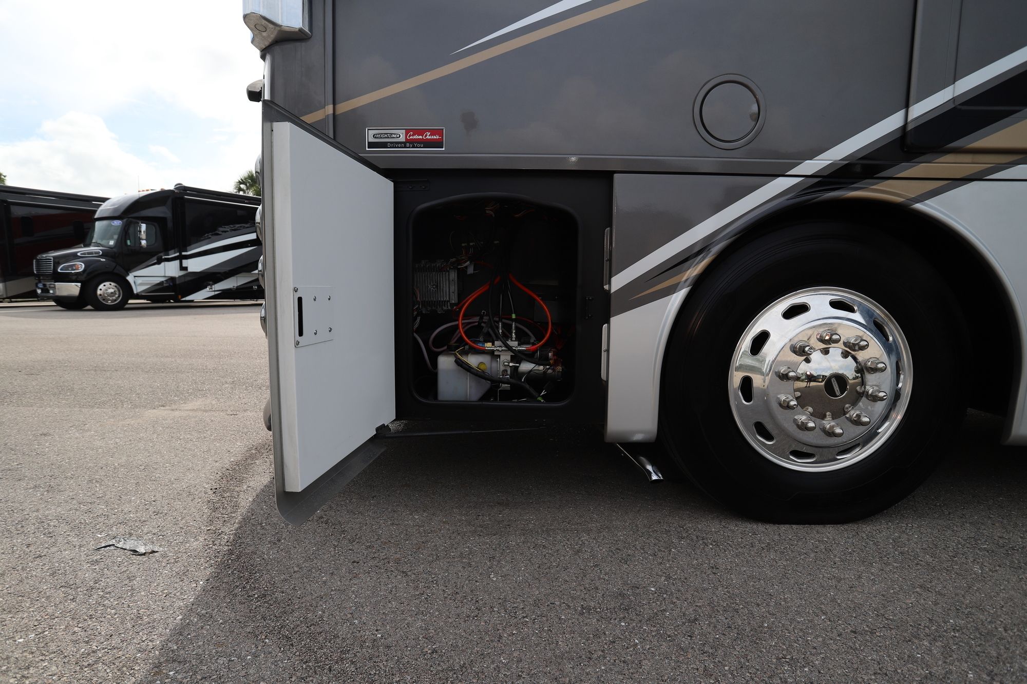 Used 2019 Thor Aria 4000 Class A  For Sale