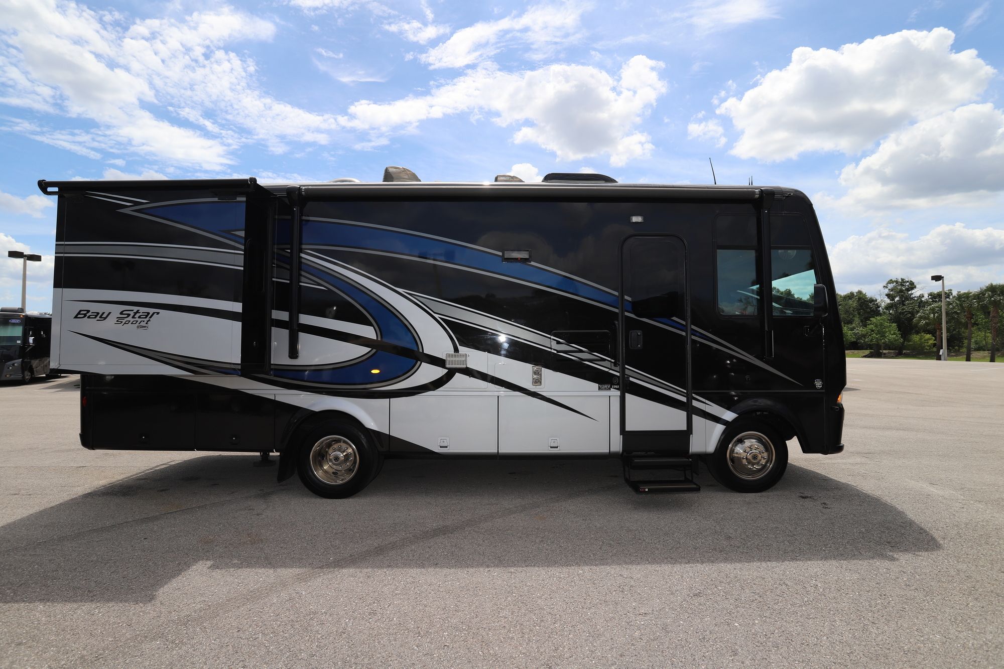 Used 2020 Newmar Bay Star Sport 2702 Class A  For Sale