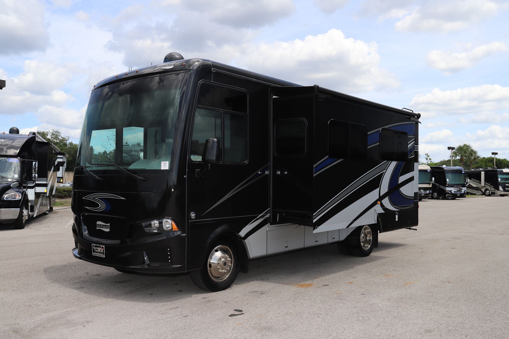 Used 2020 Newmar Bay Star Sport 2702 Class A  For Sale