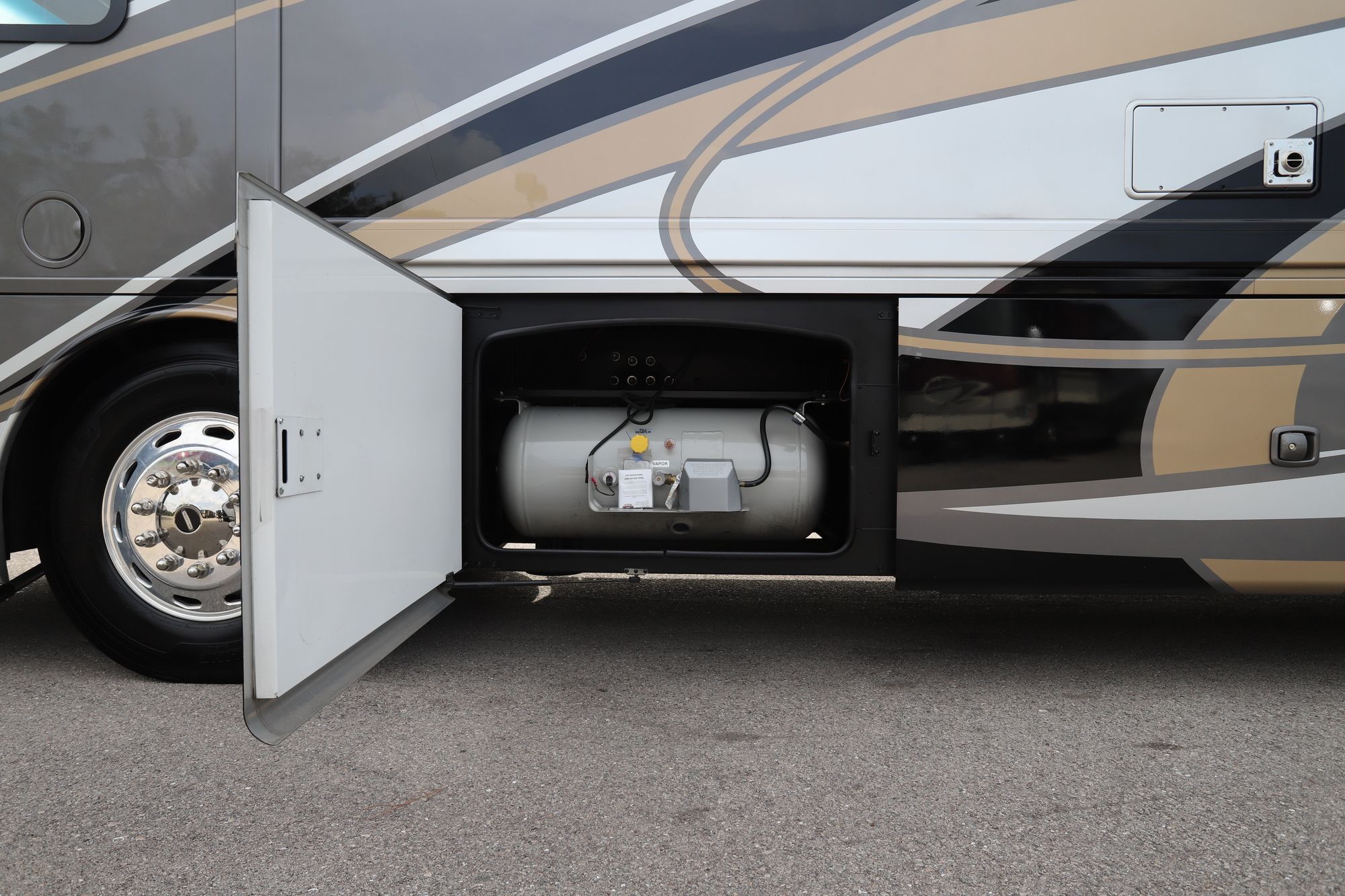 Used 2019 Thor Aria 4000 Class A  For Sale