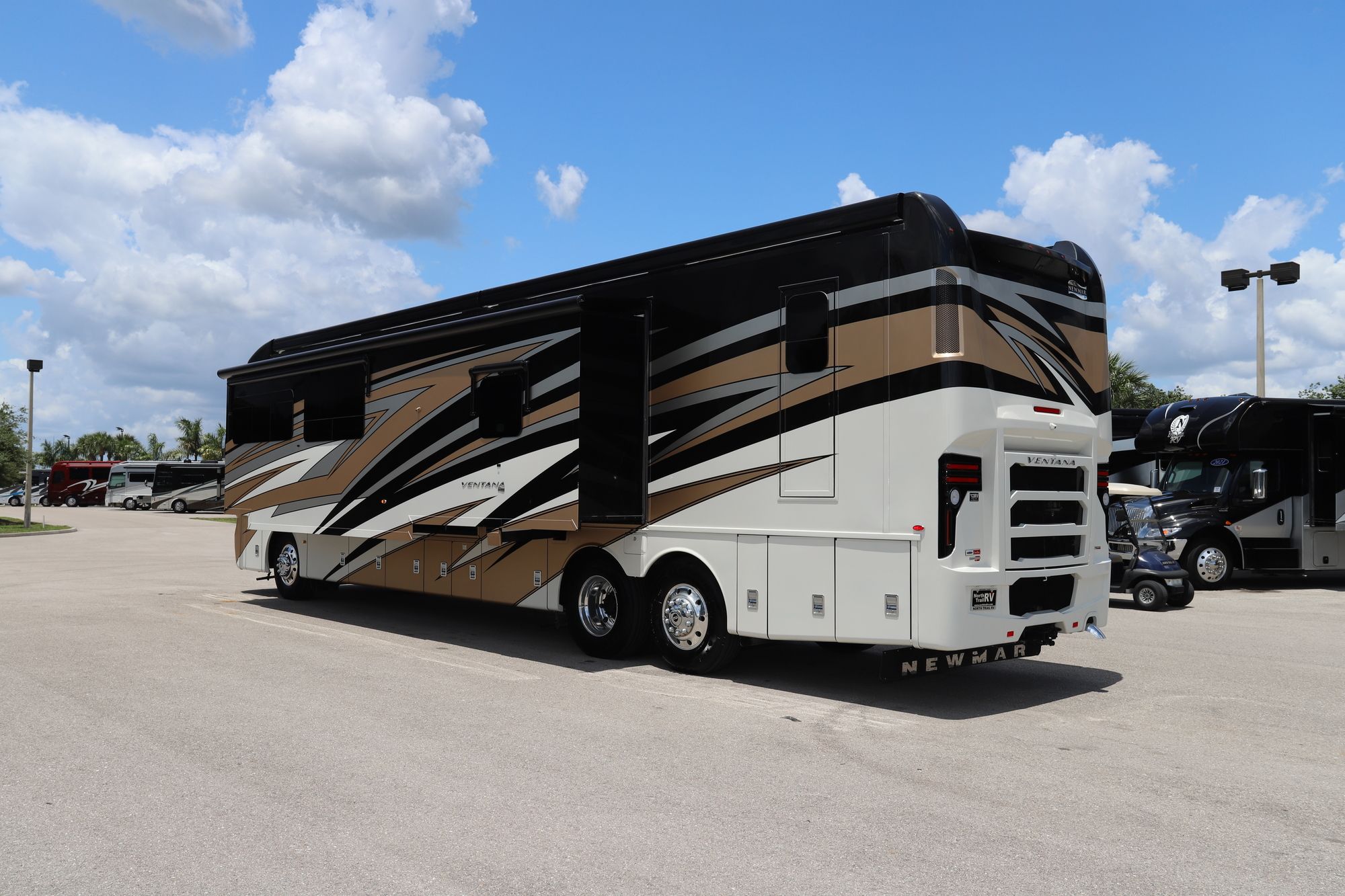 New 2021 Newmar Ventana 4369 Class A  For Sale