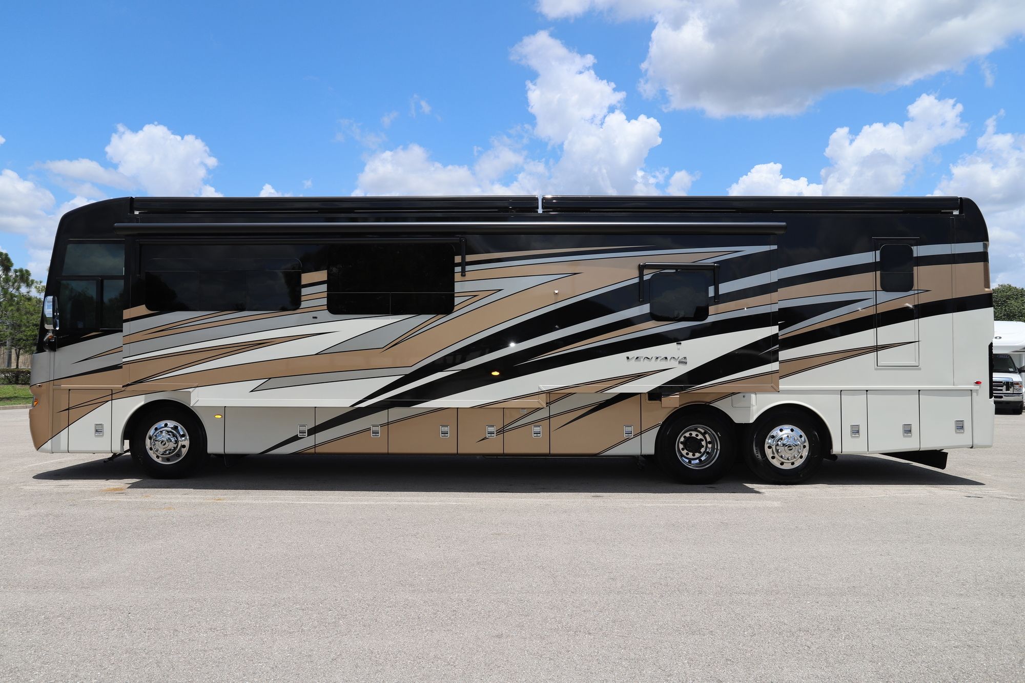 New 2021 Newmar Ventana 4369 Class A  For Sale