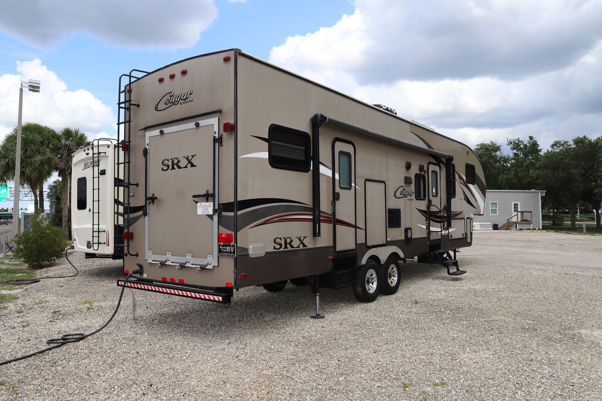 Used 2015 Keystone Cougar 326SRX Fifth Wheel  For Sale