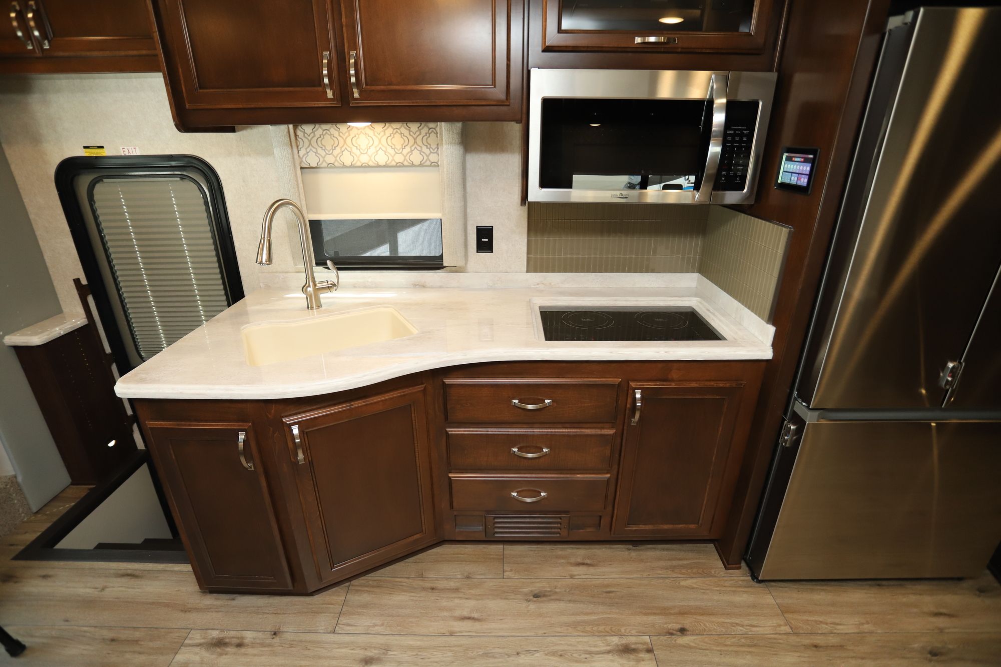 New 2022 Renegade Rv Verona 40VRB Super C  For Sale