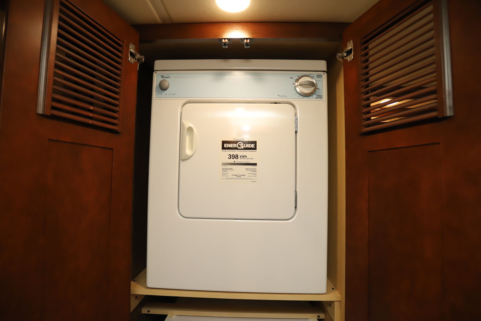 Used 2013 Newmar Dutch Star 4338 Class A  For Sale