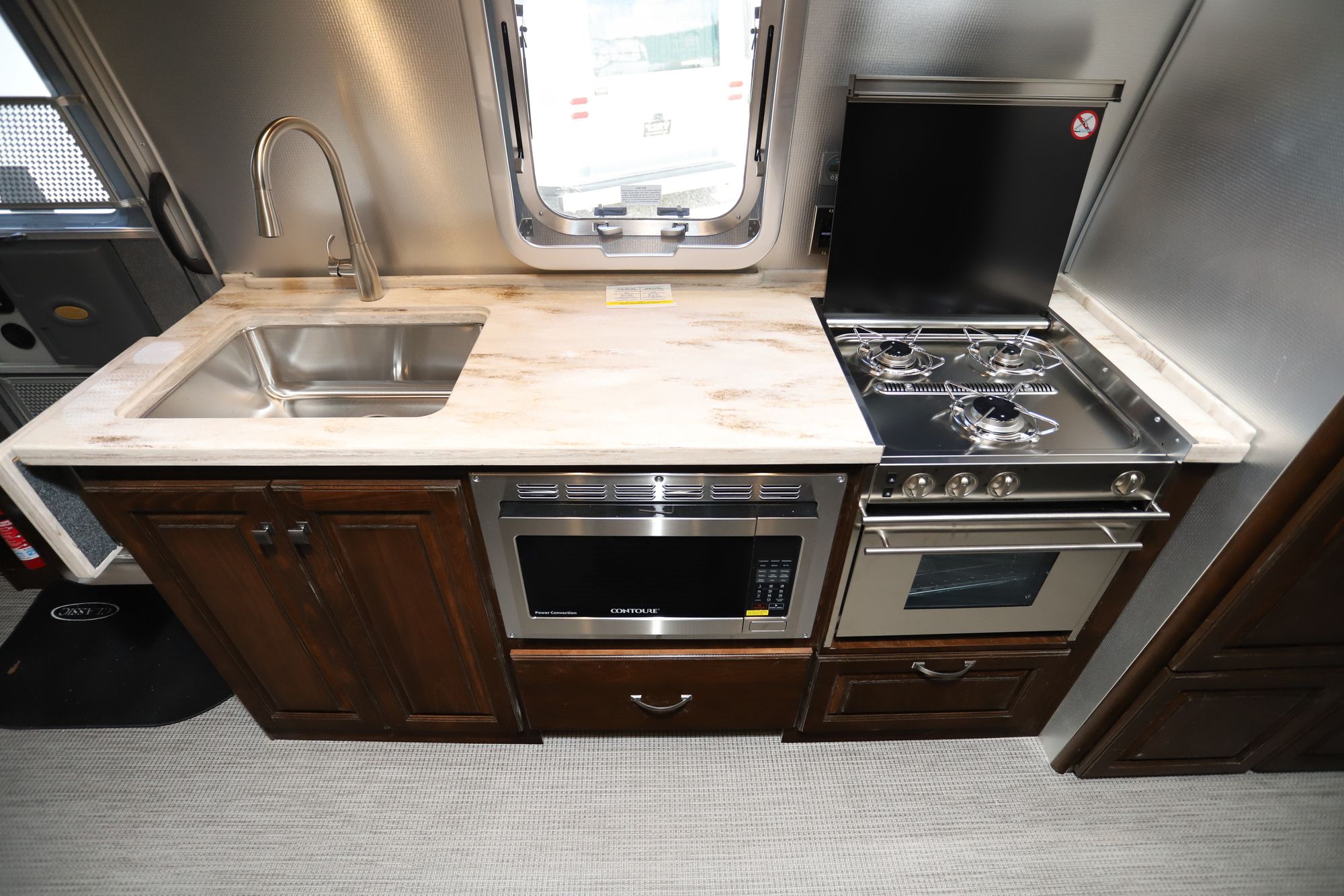 New 2021 Airstream Classic 30RB Travel Trailer  For Sale