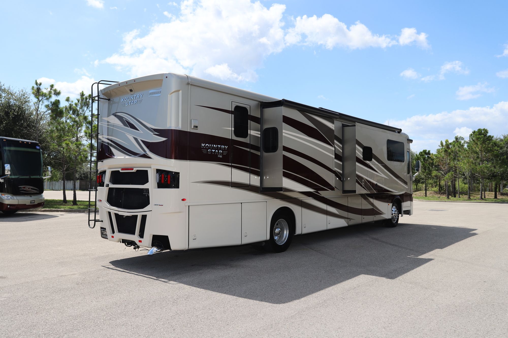 New 2021 Newmar Kountry Star 4037 Class A  For Sale