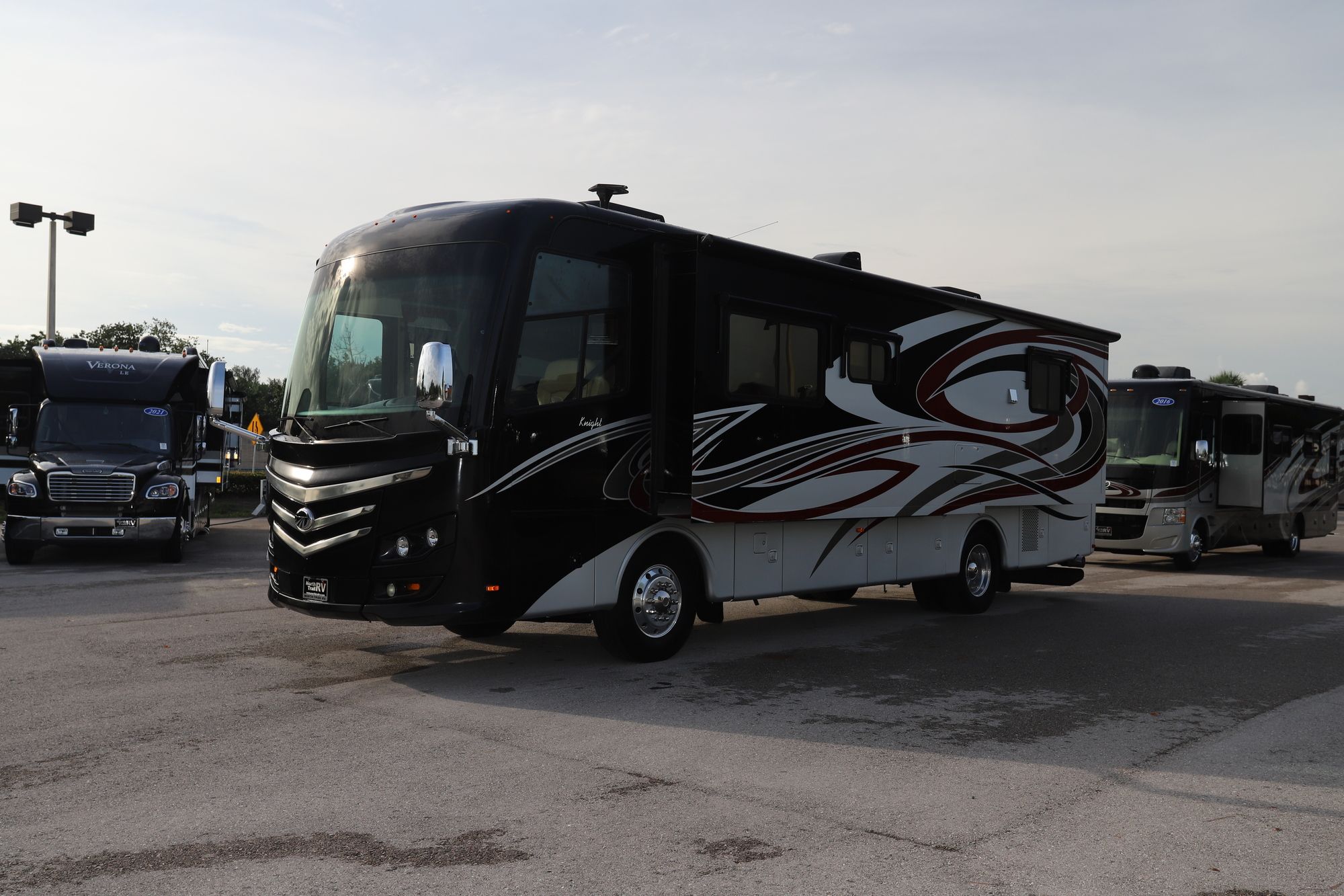 Used 2012 Monaco Knight 36PFT Class A  For Sale