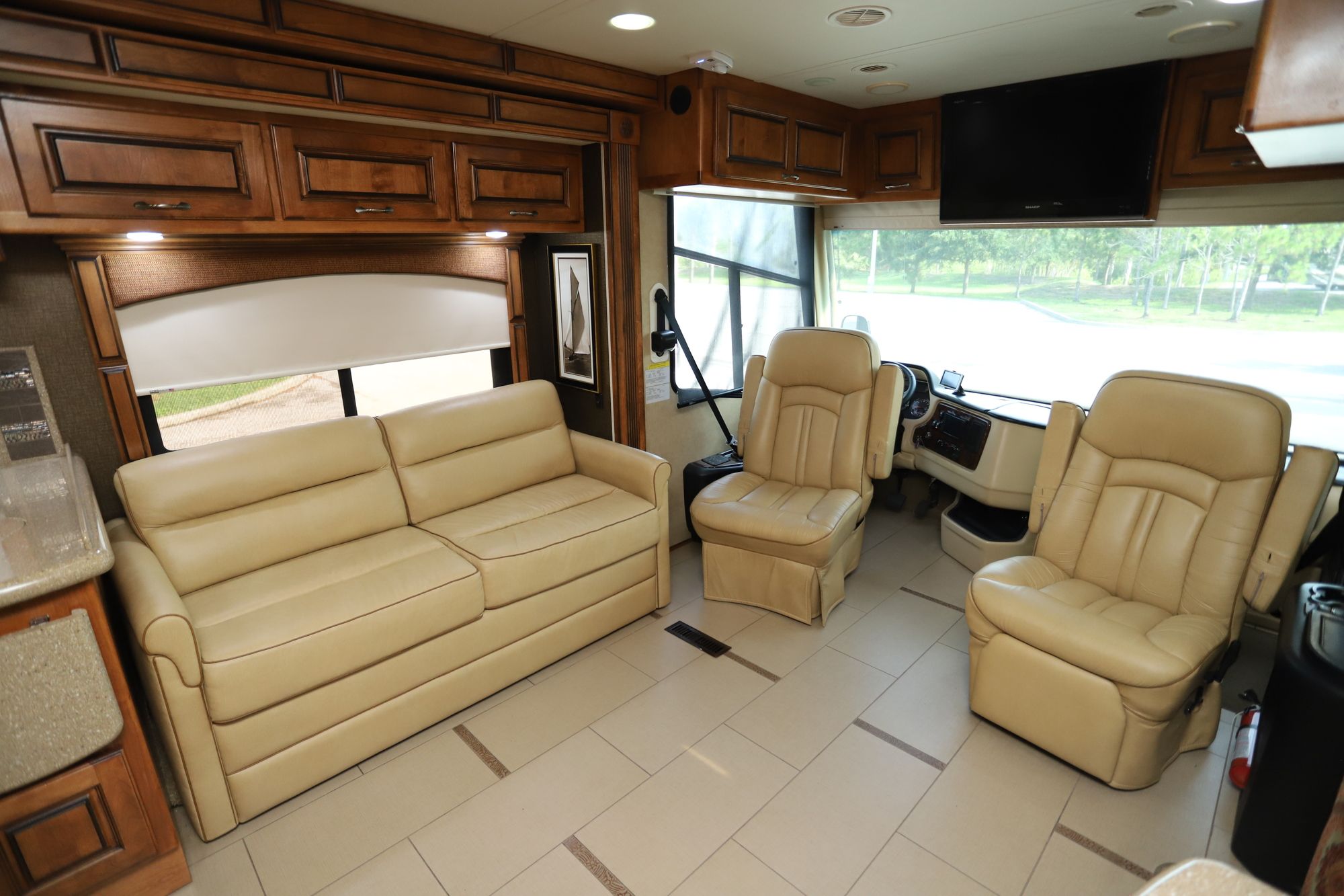 Used 2012 Monaco Knight 36PFT Class A  For Sale