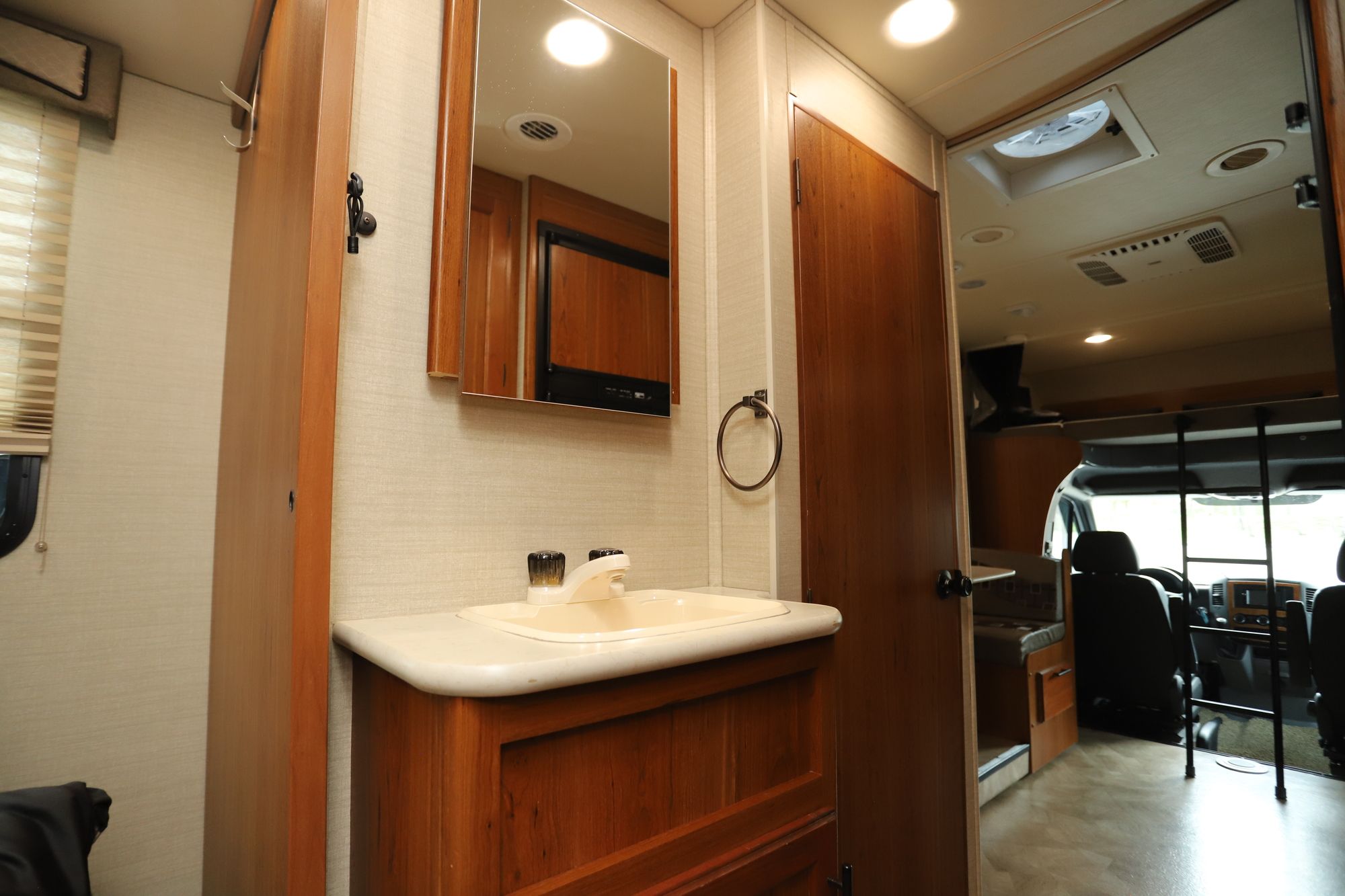 Used 2017 Jayco Melbourne 24K Class C  For Sale