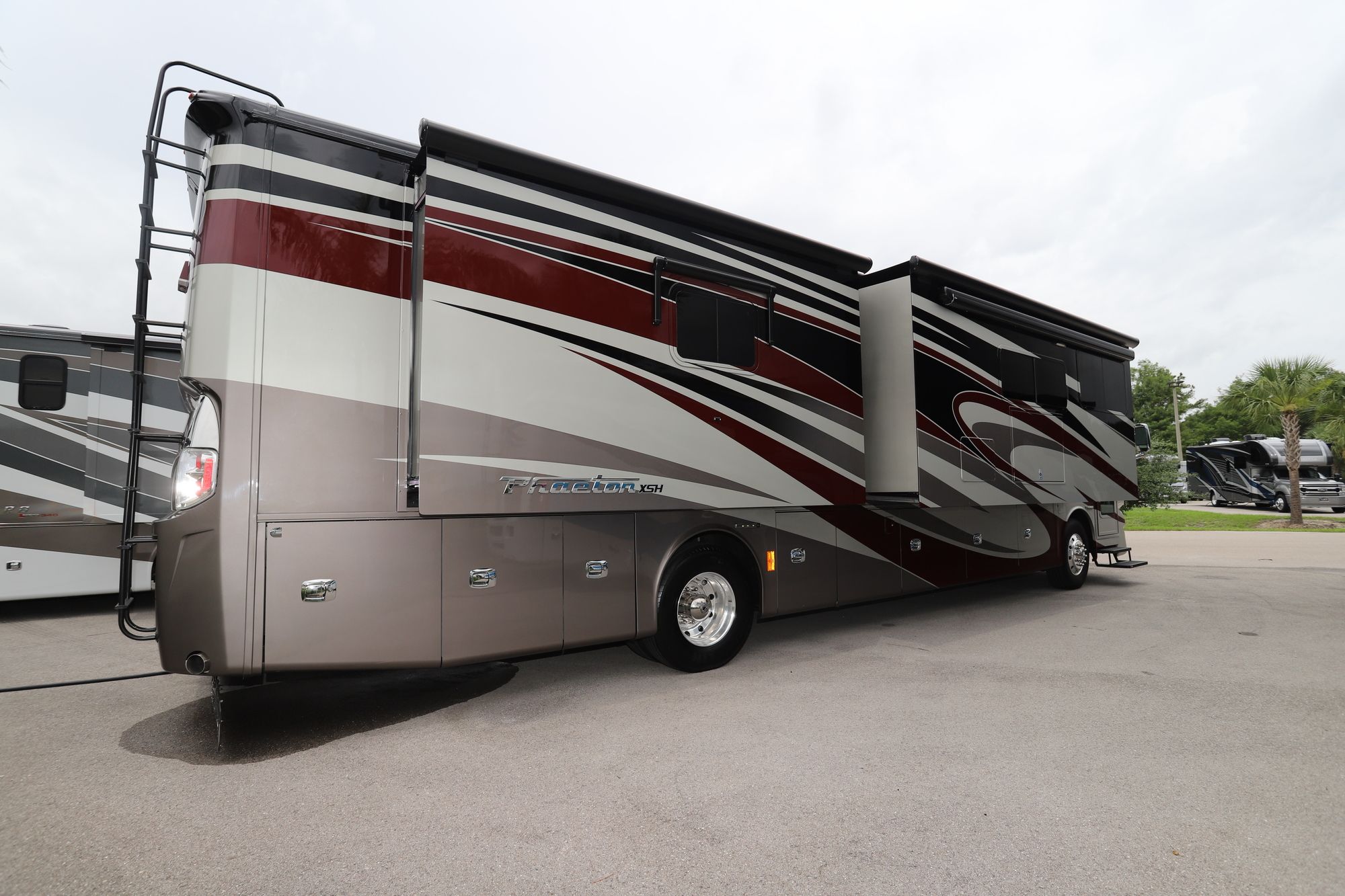 Used 2017 Tiffin Motor Homes Phaeton 40IH Class A  For Sale