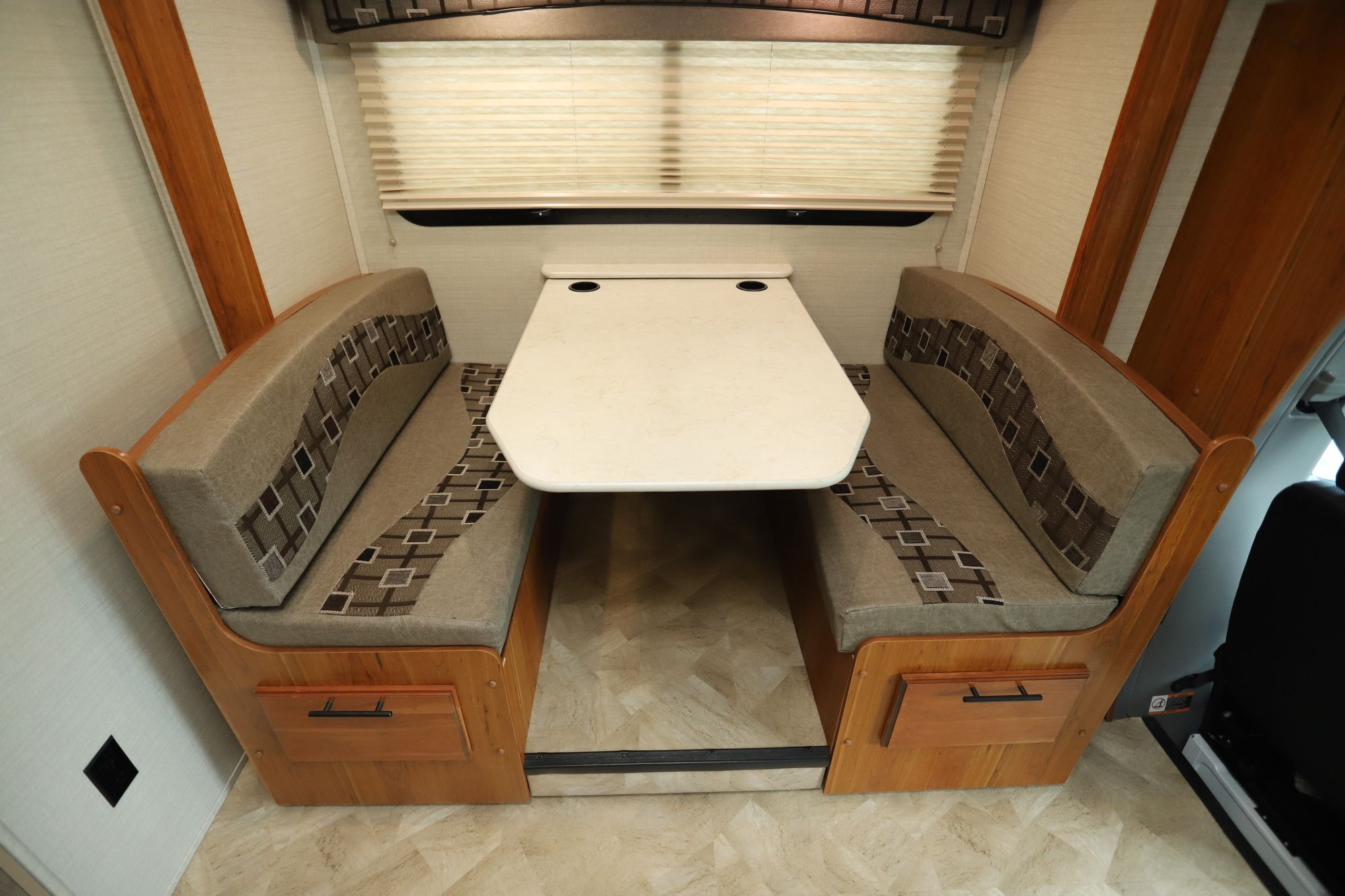 Used 2017 Jayco Melbourne 24K Class C  For Sale