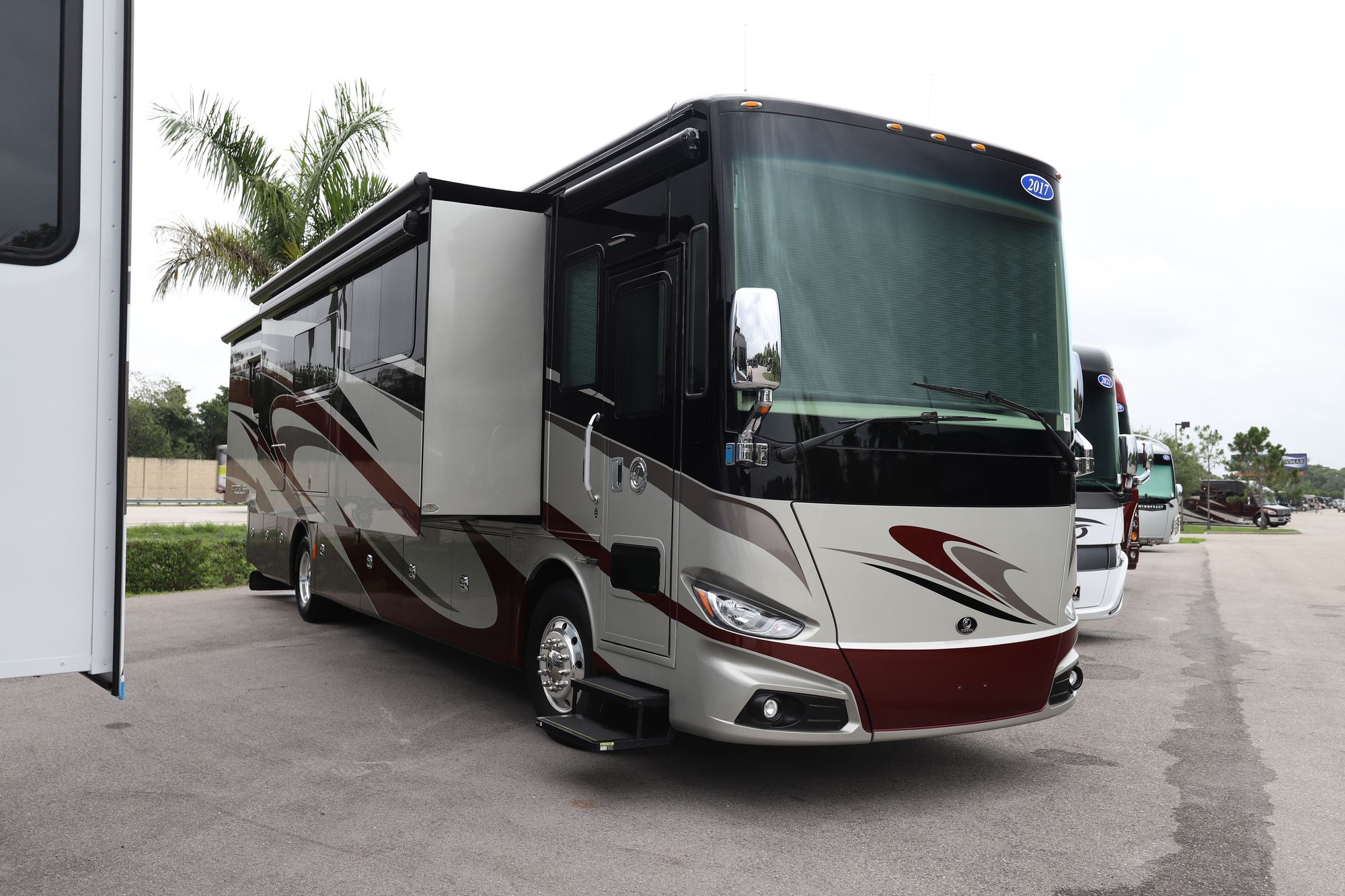 Used 2017 Tiffin Motor Homes Phaeton 40IH Class A  For Sale