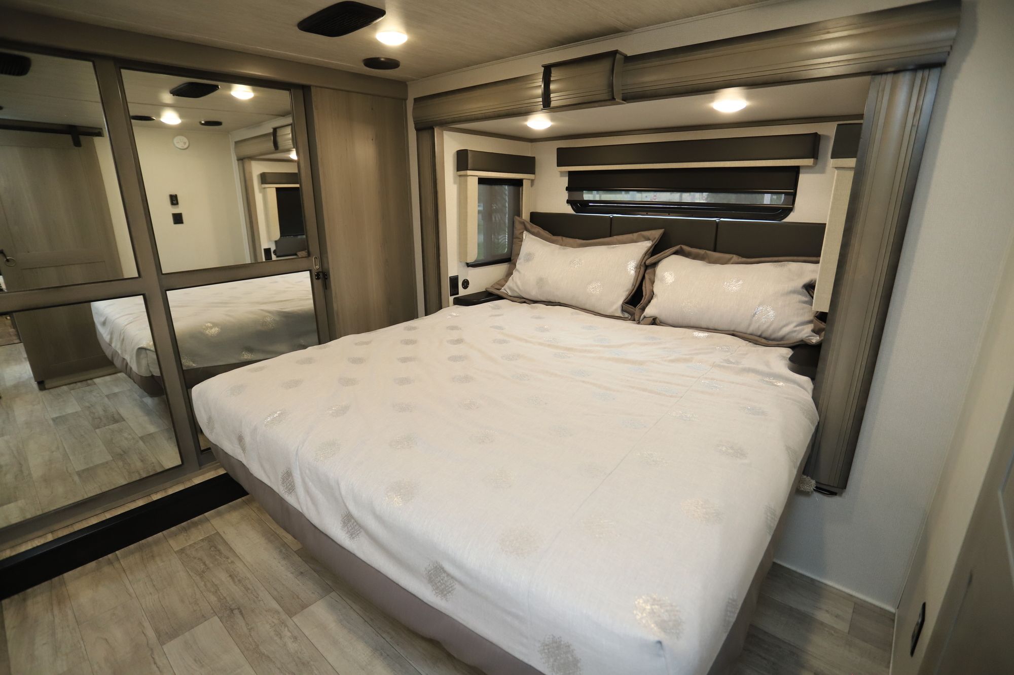 Used 2021 Keystone Montana 3781RL Fifth Wheel  For Sale