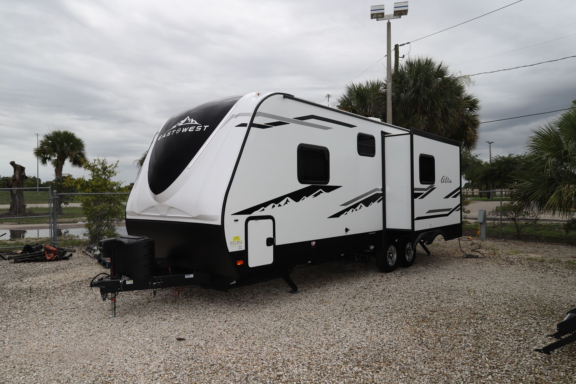 Used 2021 East To West Alta 2350KR Travel Trailer  For Sale