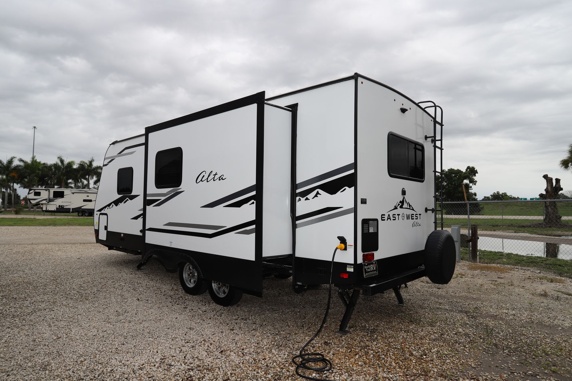 Used 2021 East To West Alta 2350KR Travel Trailer  For Sale