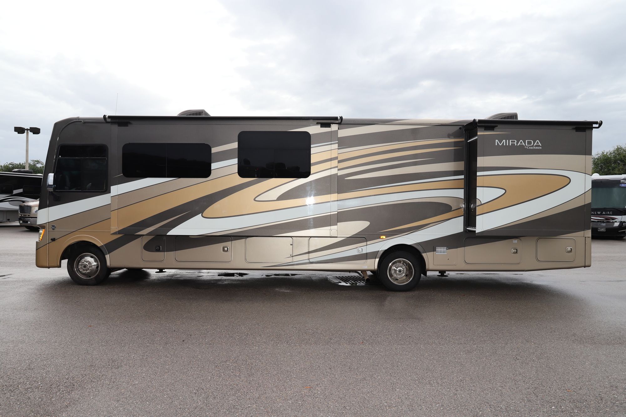 Used 2016 Coachmen Mirada 35KB Class A  For Sale