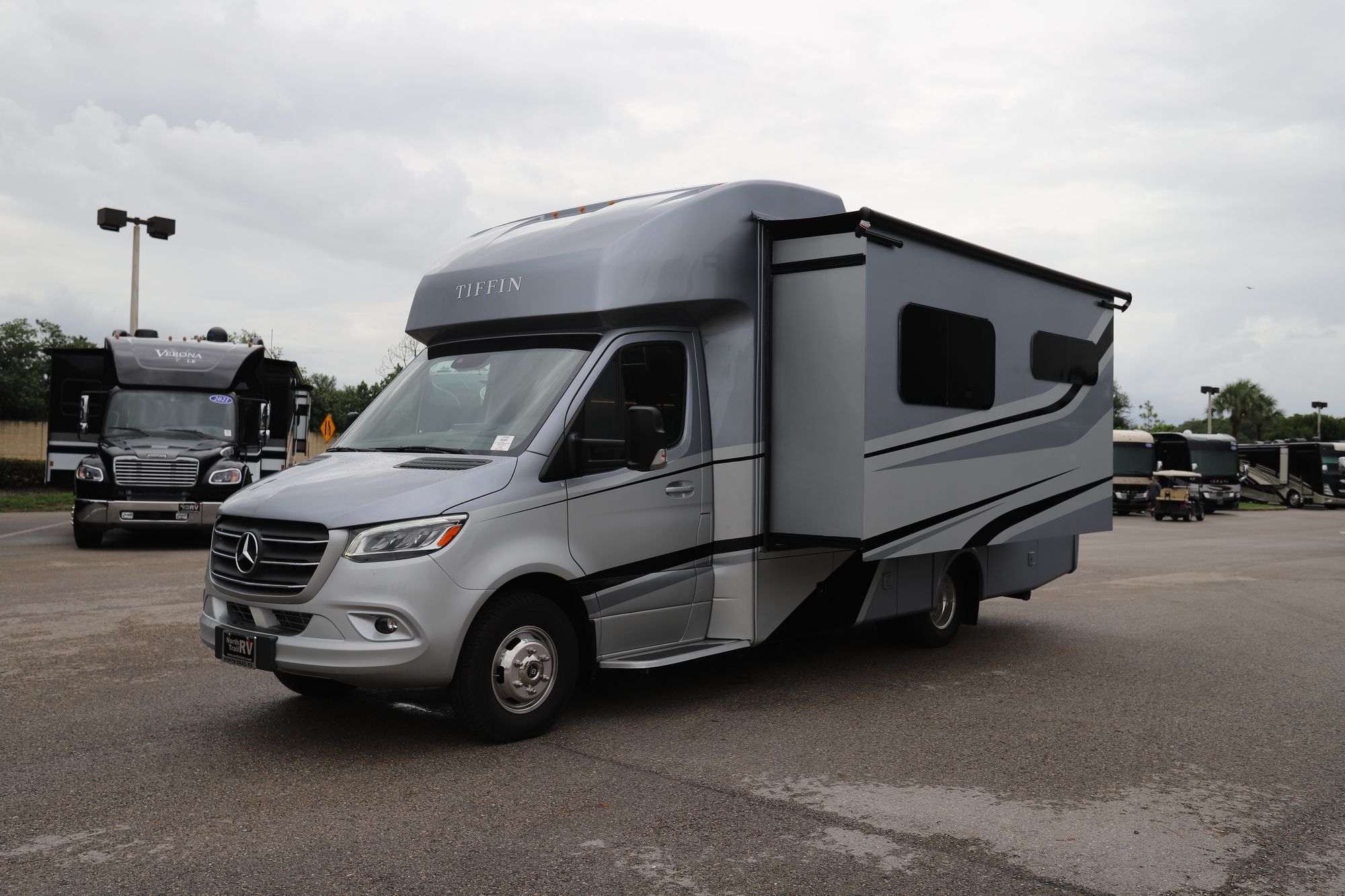 New 2021 Tiffin Motor Homes Wayfarer 25 RW Class C  For Sale