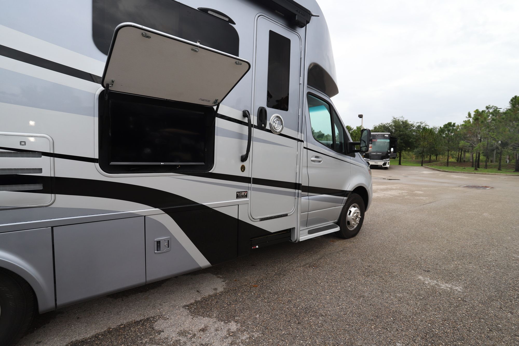 New 2021 Tiffin Motor Homes Wayfarer 25 RW Class C  For Sale