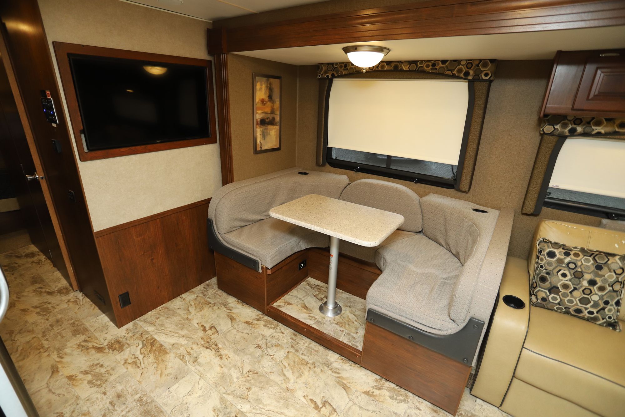 Used 2016 Coachmen Mirada 35KB Class A  For Sale