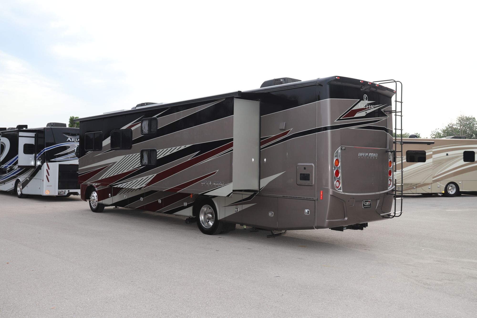 New 2022 Tiffin Motor Homes Allegro 36UA Class A  For Sale